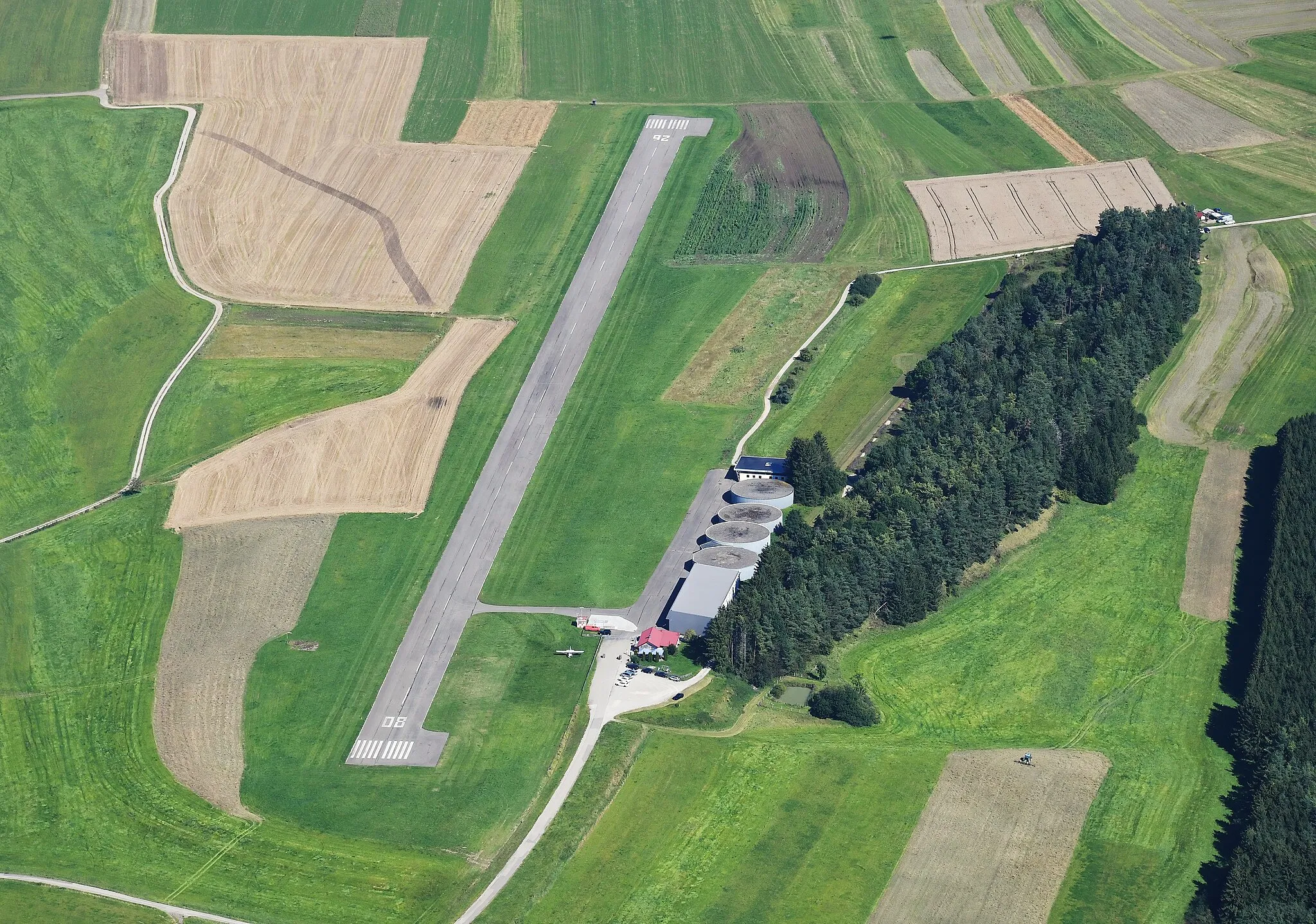 Photo showing: Aerial image of the Rottweil-Zepfenhan airfield