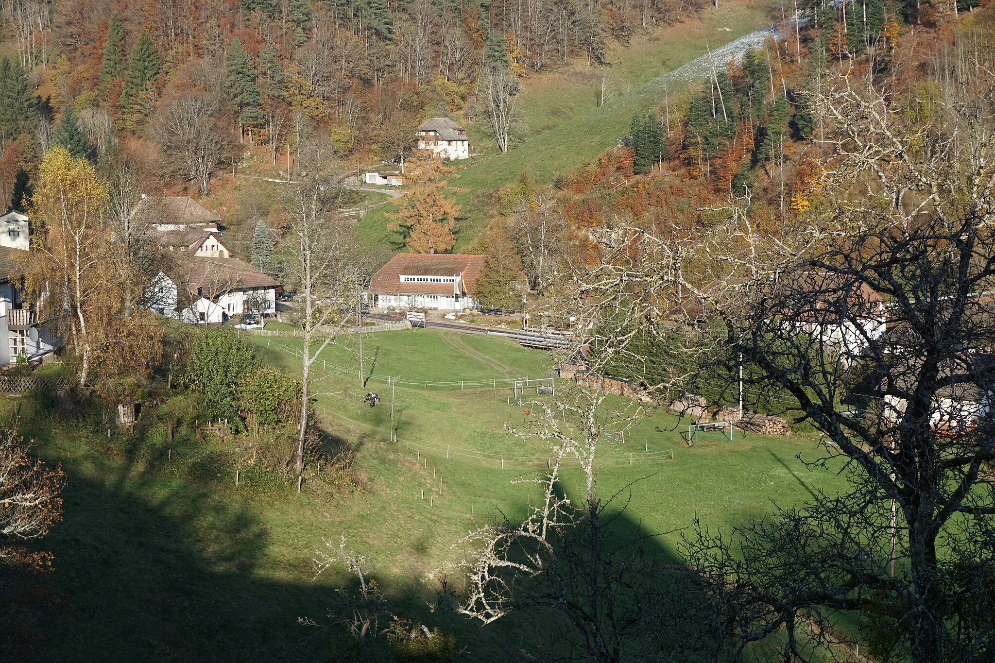 Photo showing: Bürchau - Blick vom alten Rathaus auf das Gemeindehaus