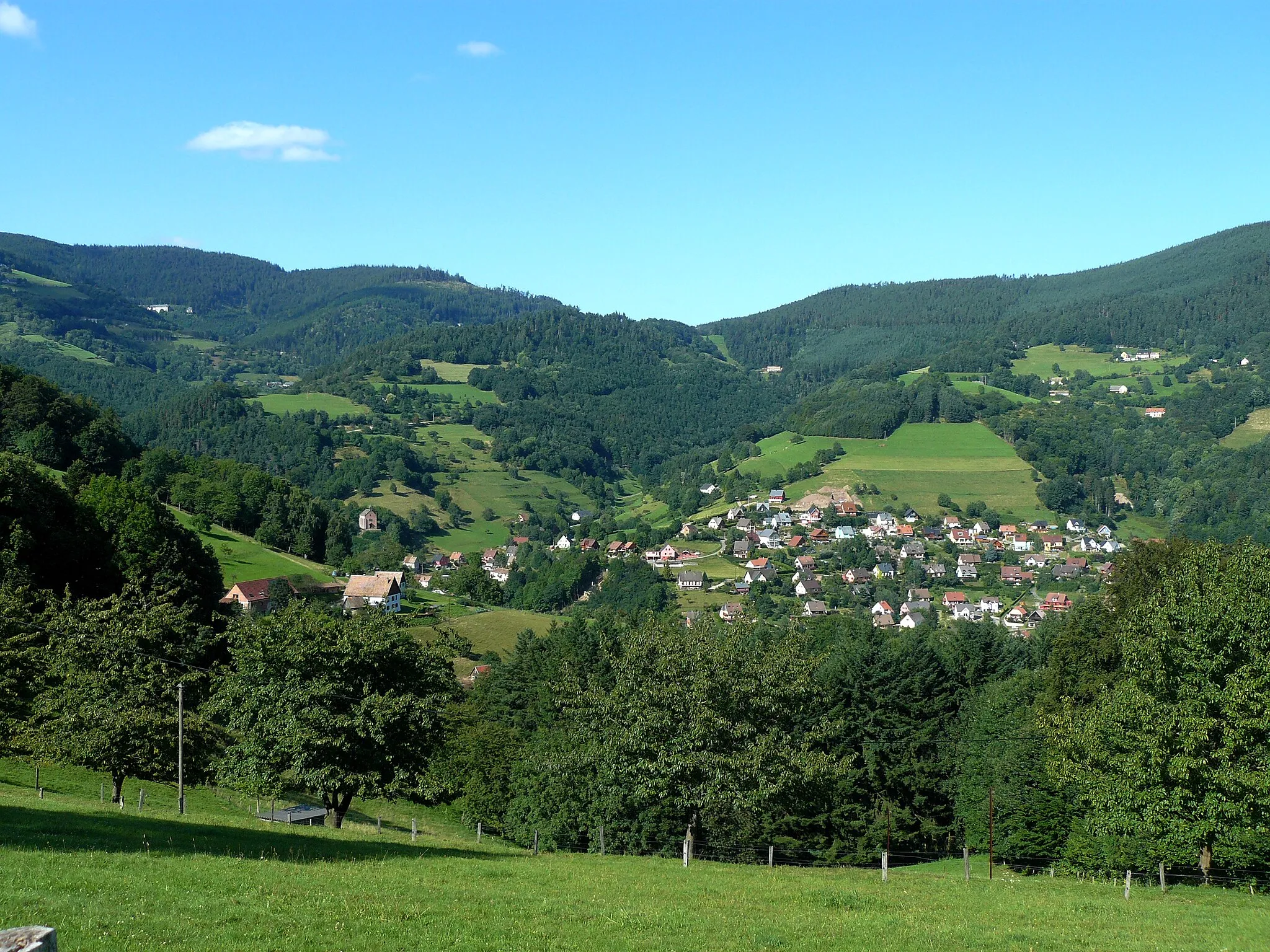 Photo showing: Le village de Fréland vu depuis les hauteurs