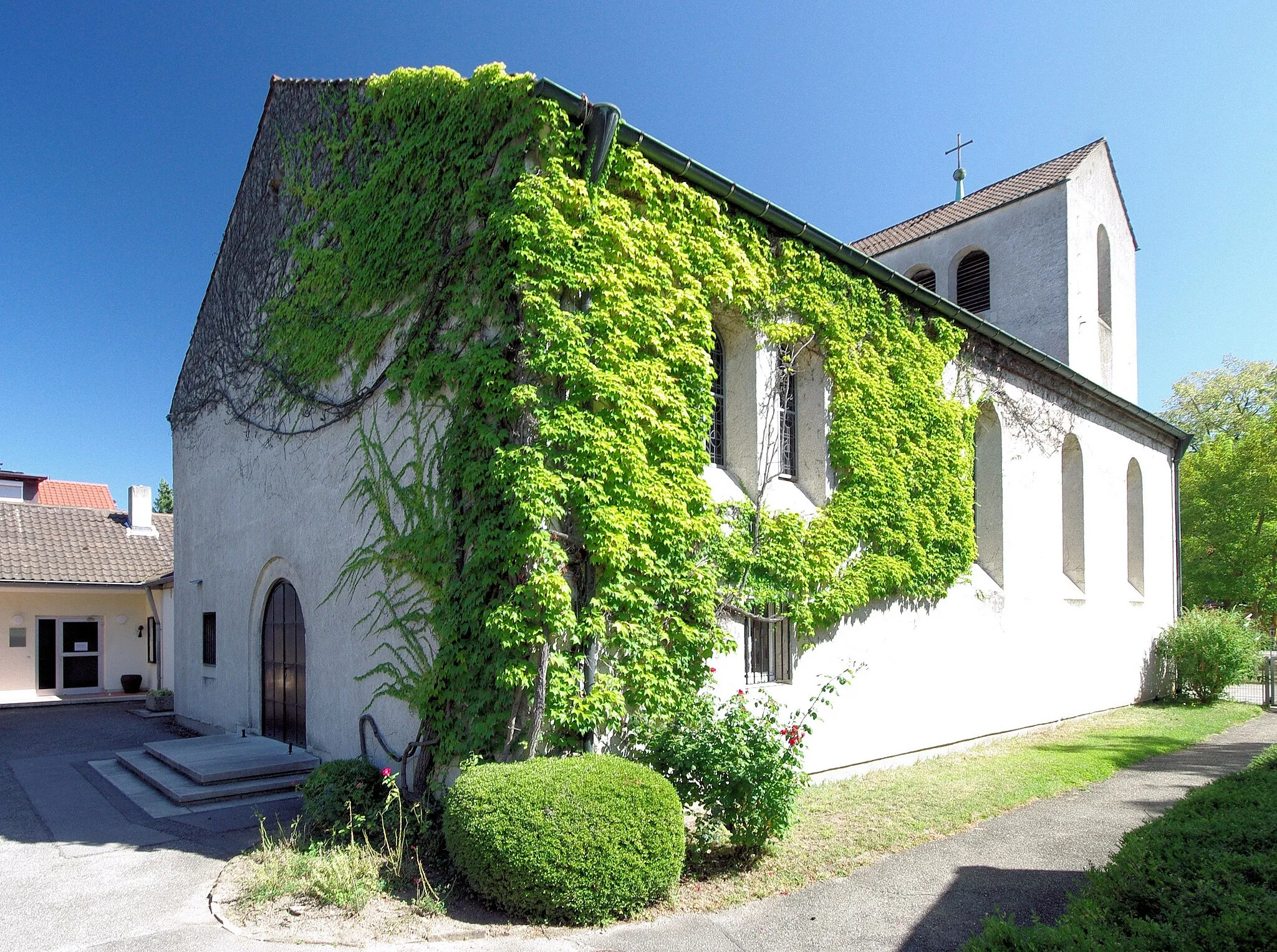 Photo showing: Lukaskirche