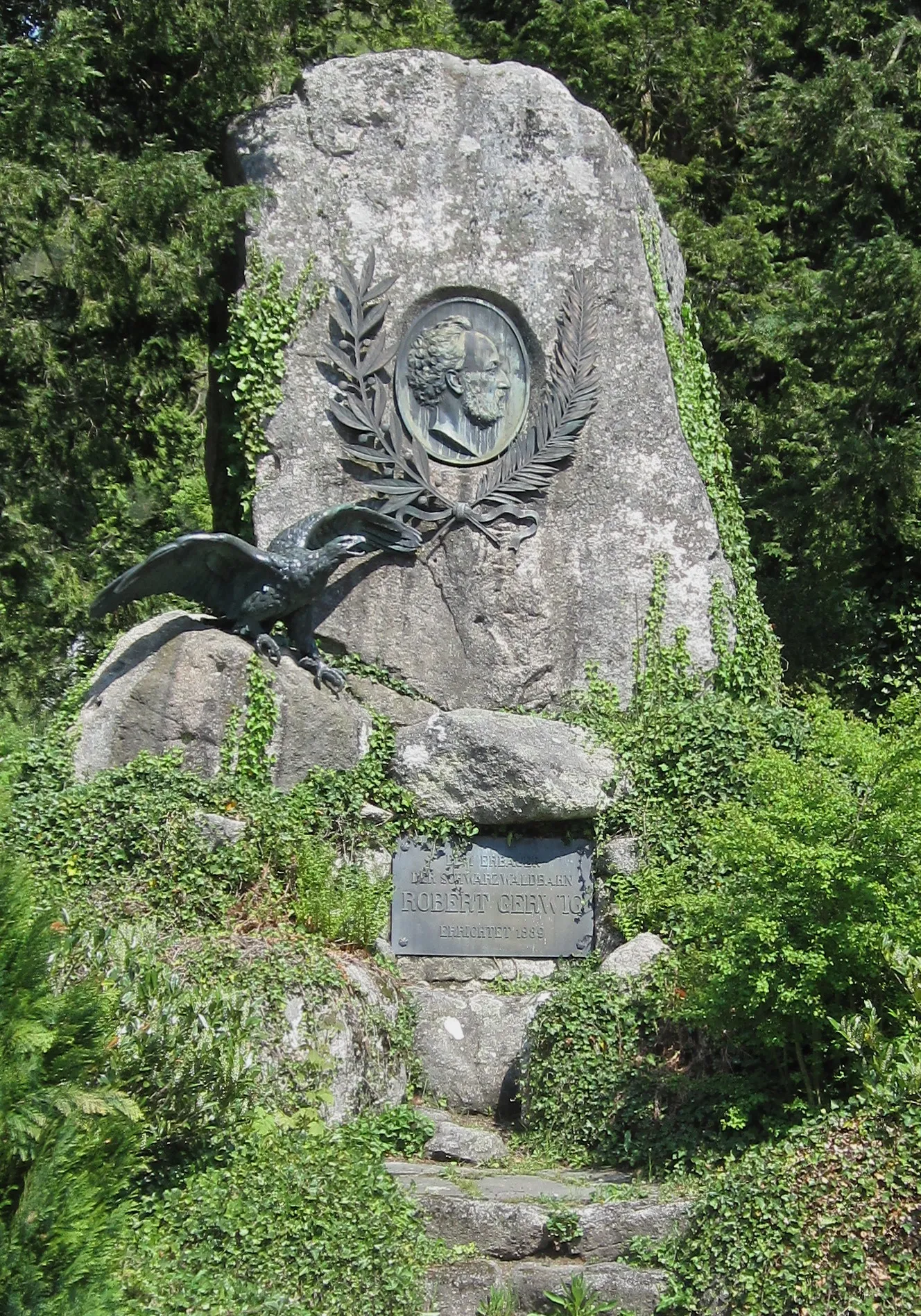 Photo showing: Gedenkstein für den Erbauer der Schwarzwaldbahn - Robert Gerwig, errichtet 1899