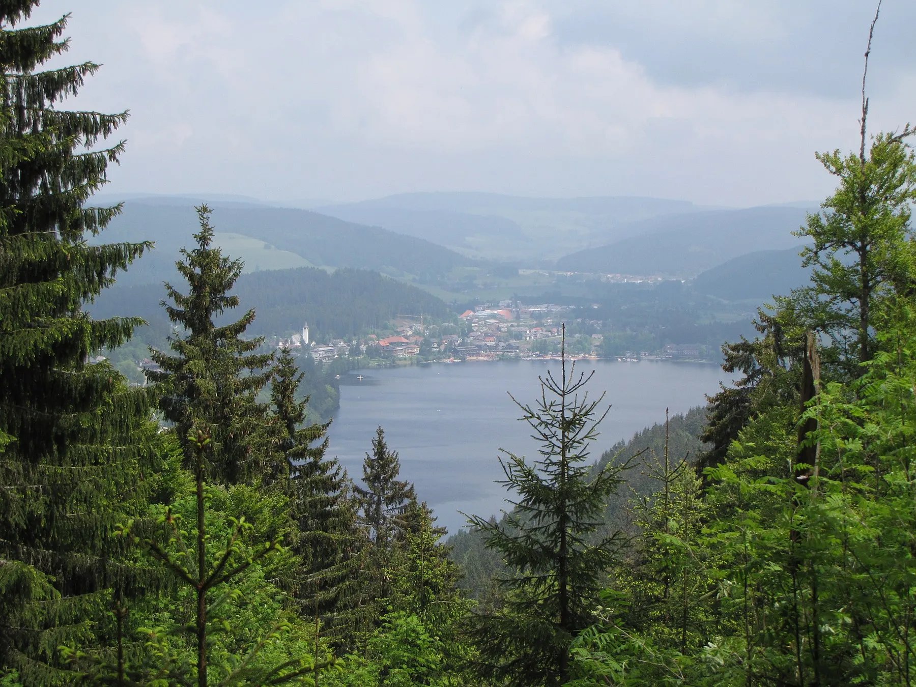 Photo showing: Black Forest - Mountain "Schuppenhörnle": view of the Titisee
