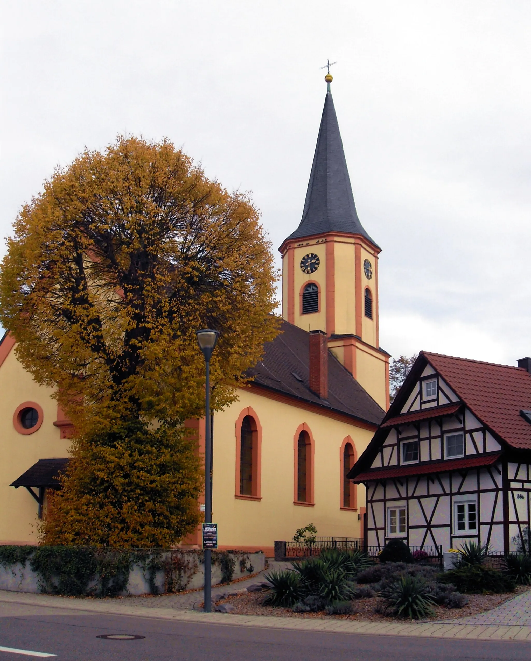 Photo showing: Kirche St. Georg in Freistett, Stadt Rheinau, Ortenaukreis