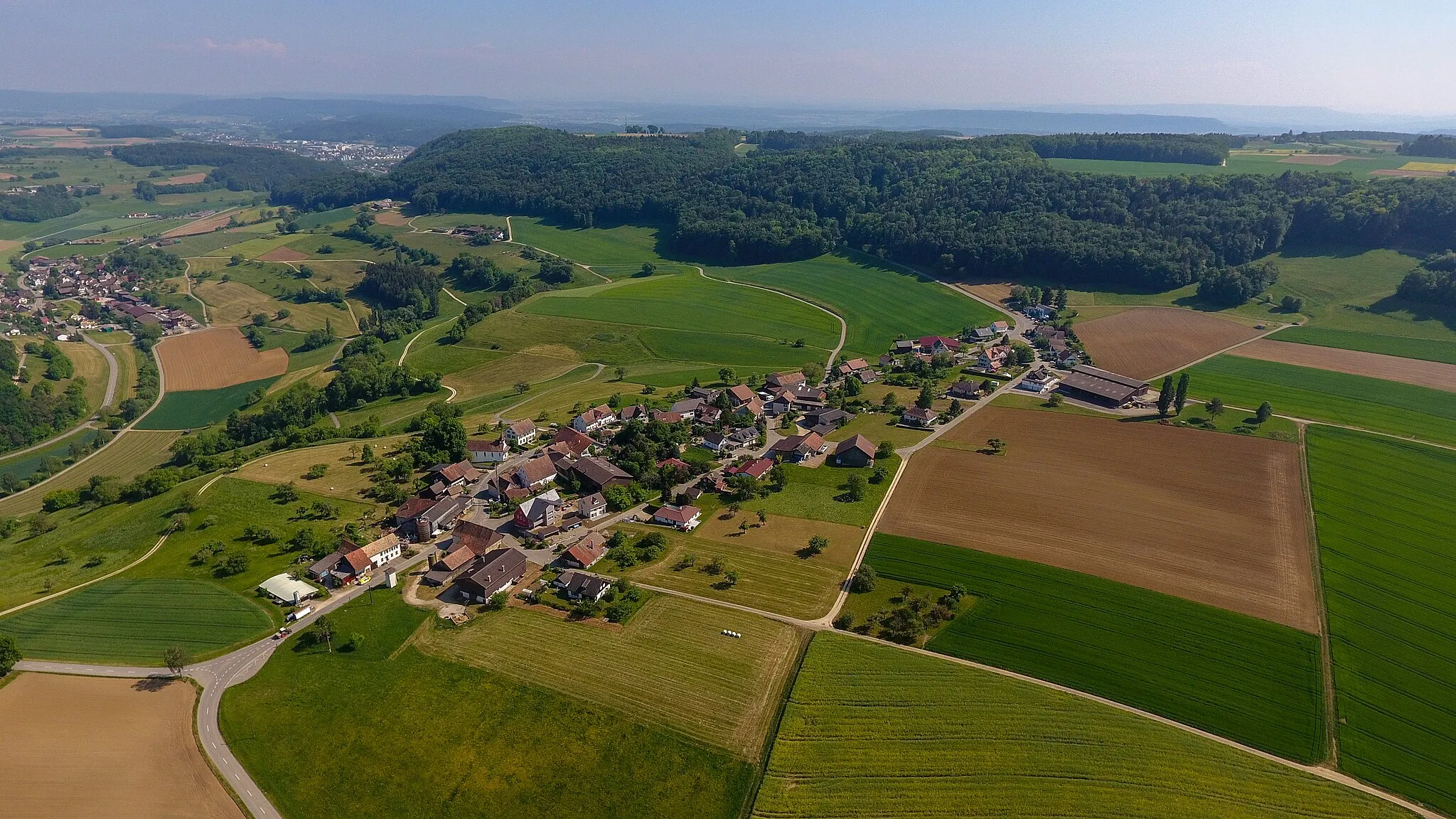 Photo showing: Switzerland, Canton of Schaffhausen, aerial photograph of Opfertshofen SH