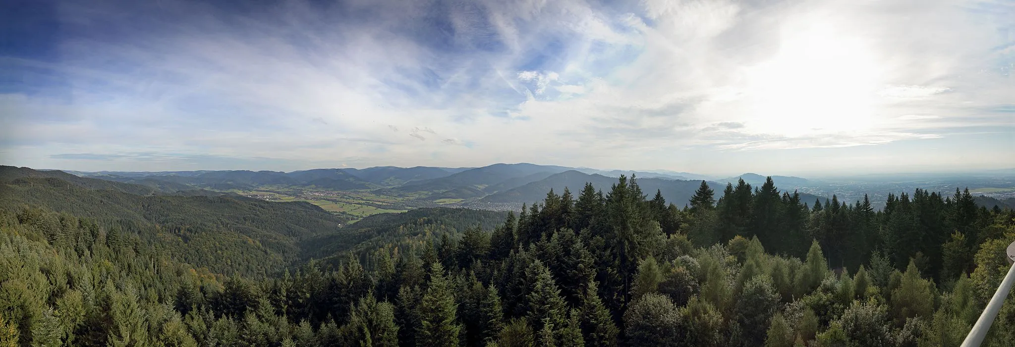 Photo showing: Panorama from the tower on the Roßkopf near Freiburg, taken September 27th 2010.