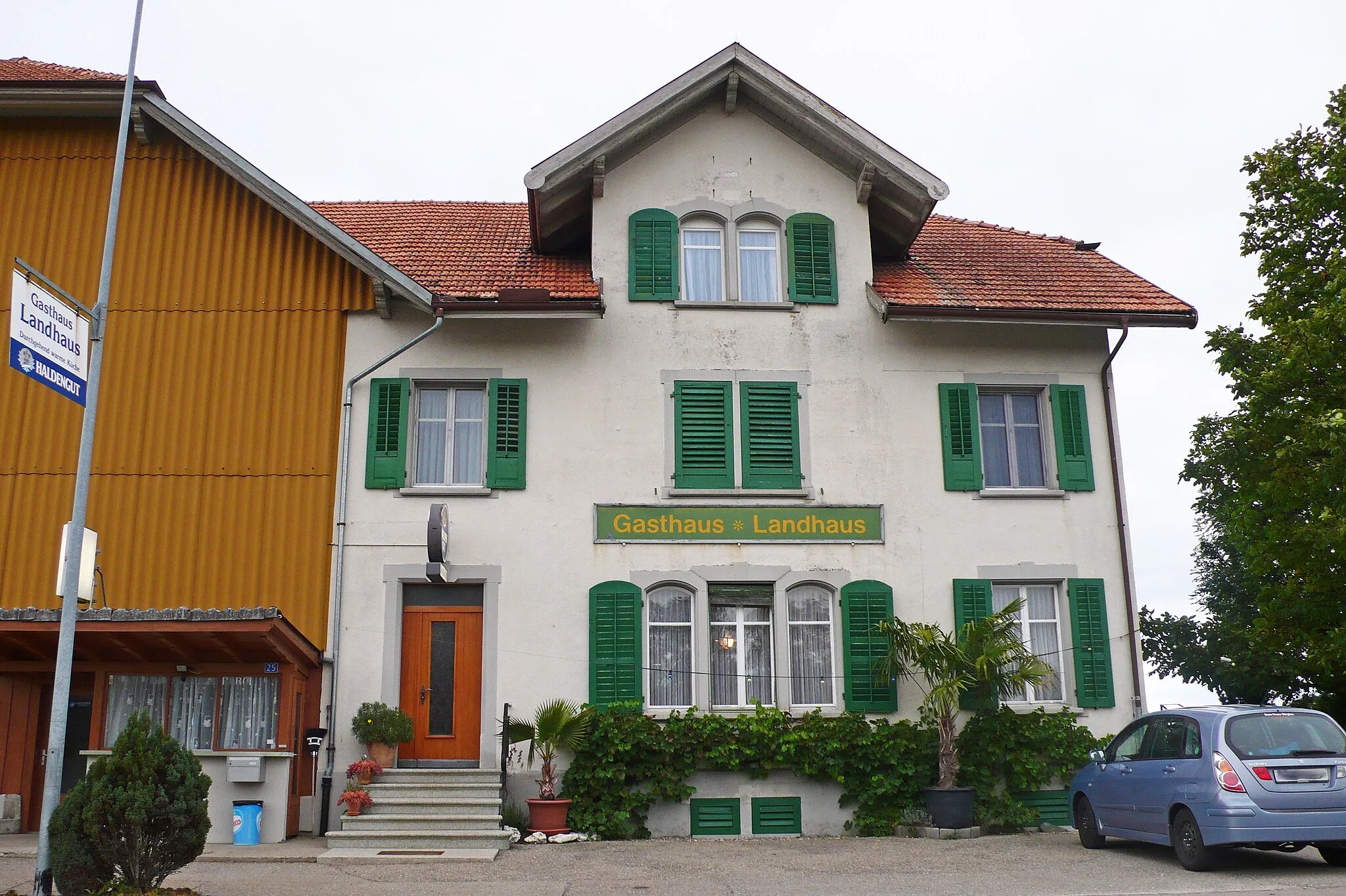 Photo showing: Landhaus inn in Schönenbaumgarten (Langrickenbach), Switzerland.