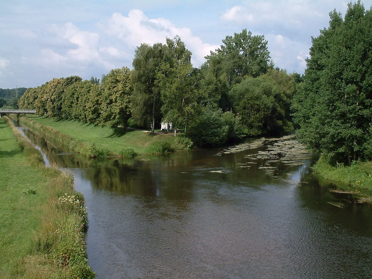 Photo showing: The place where Danube originates in Donaueschingen, Germany. The small river Breg and the stream Brigach unite into the river Danube. The German name of the place is "Donauzusammenfluss"