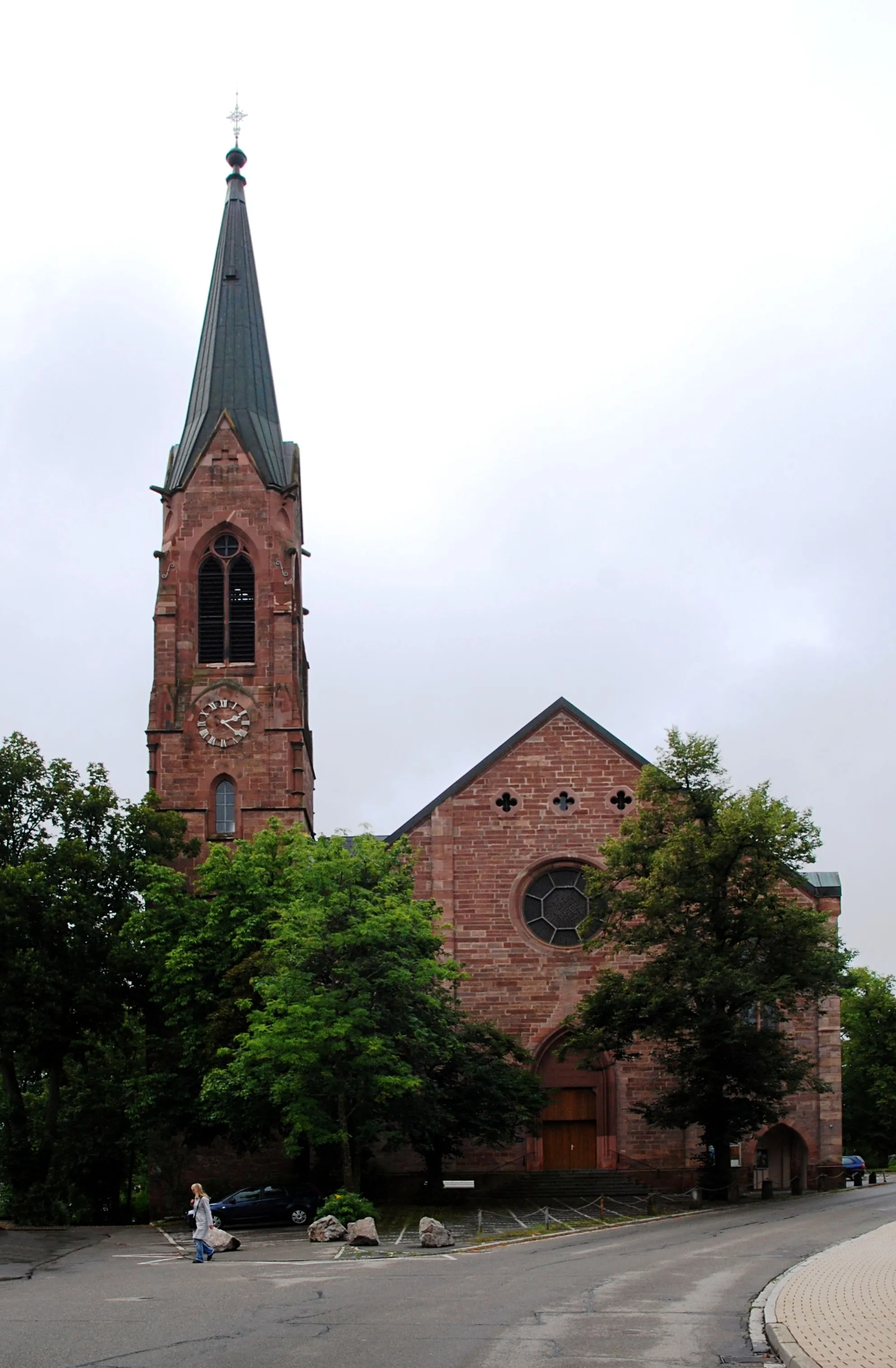 Photo showing: Lorenzkirche St. Georgen im Schwarzwald, 1275 erstmals erwähnt, 19.9.1865 durch Stadtbrand zerstört, Kirchenschiff von 1866/67, Kirchturm 1900 erhöht