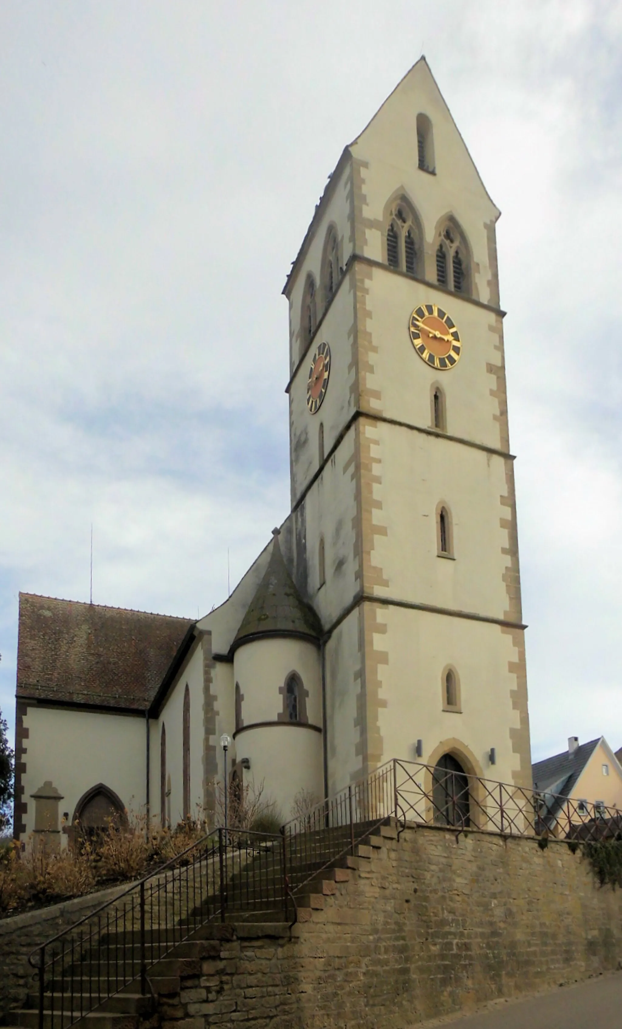 Photo showing: Nordwestseite der Johanneskirche in Britzingen