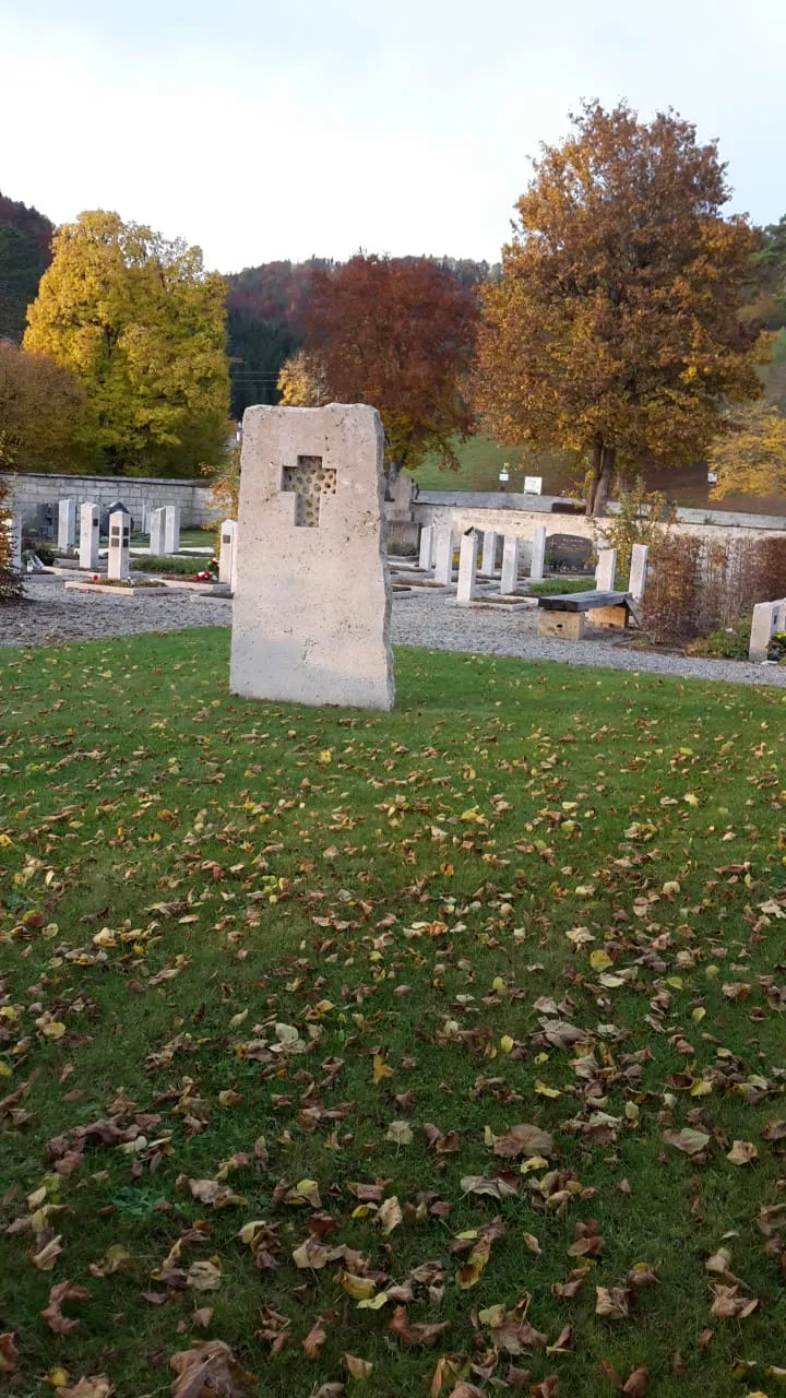 Photo showing: Kreuz auf dem Friedhof in Mühlheim an der Donau