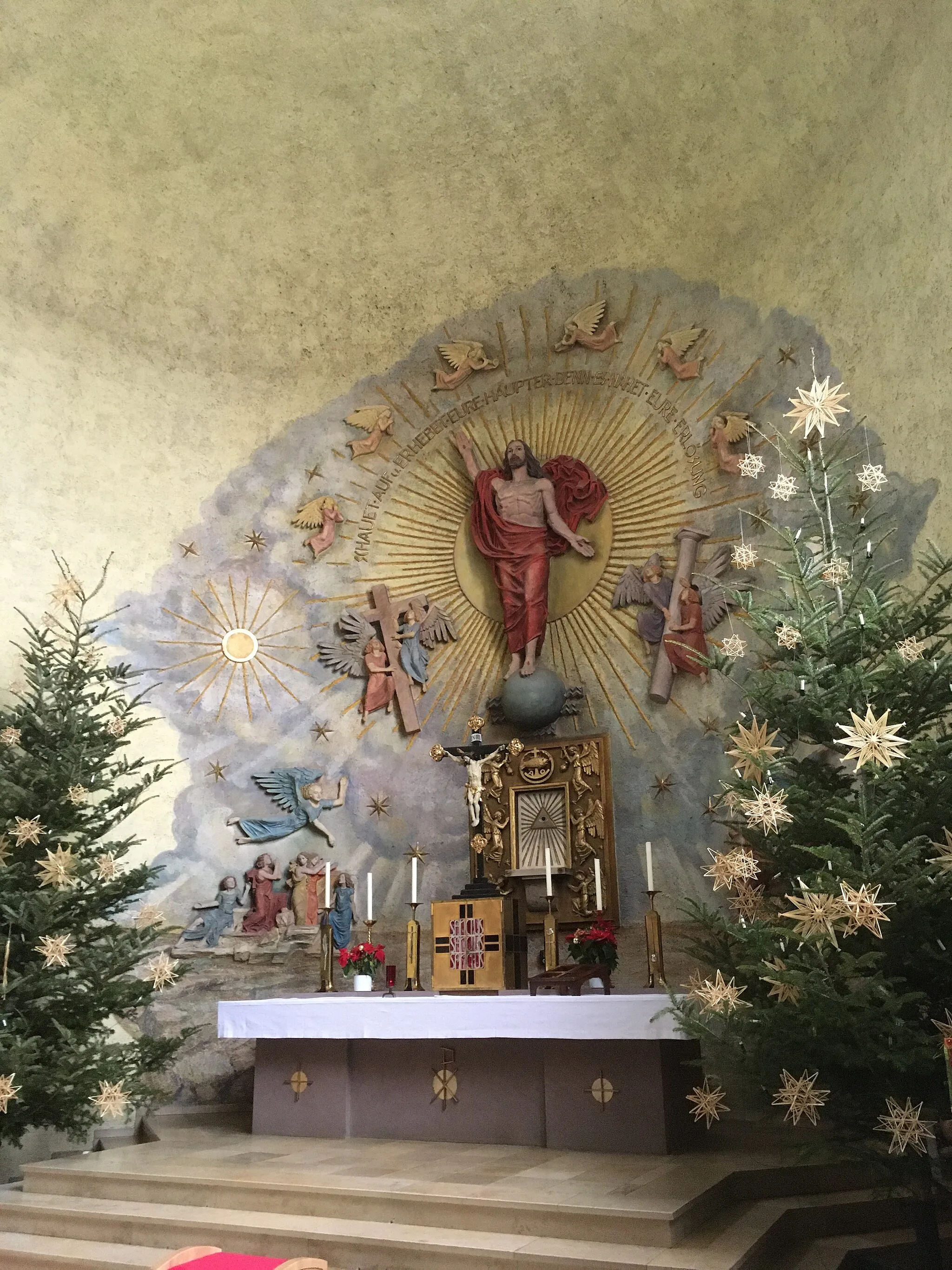 Photo showing: Altarwand St. Ulrich Wellendingen, aufgenommen in der Weihnachtszeit