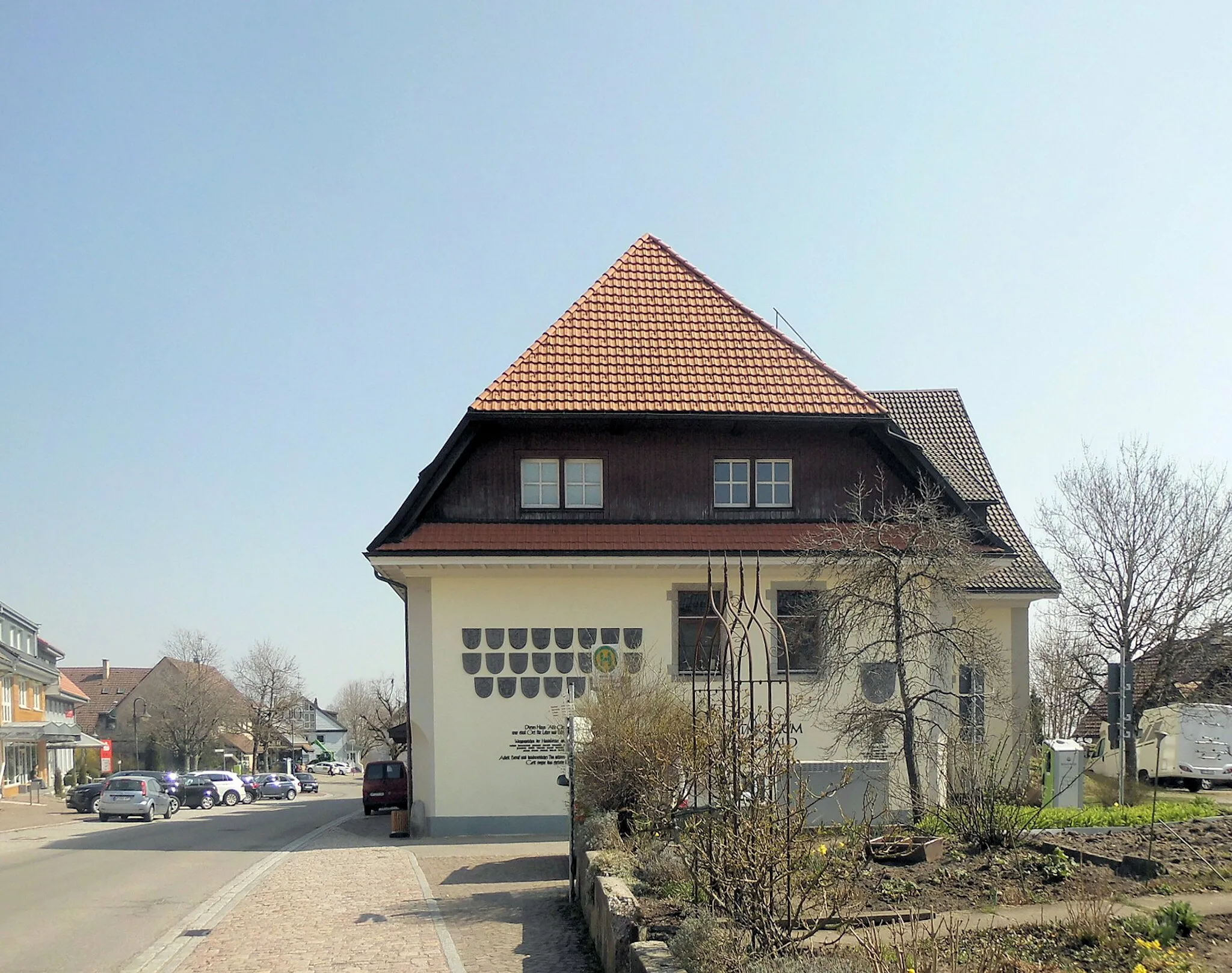 Photo showing: Westseite des Heimatmuseums Hotzenwald in Görwihl