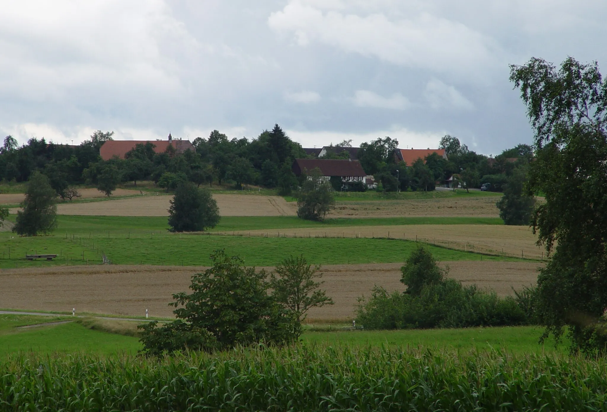 Photo showing: Rothenlachen, Teilort der Gemeinde Wald, Landkreis Sigmaringen, Baden-Württemberg, Deutschland. Ansicht von Nordwesten