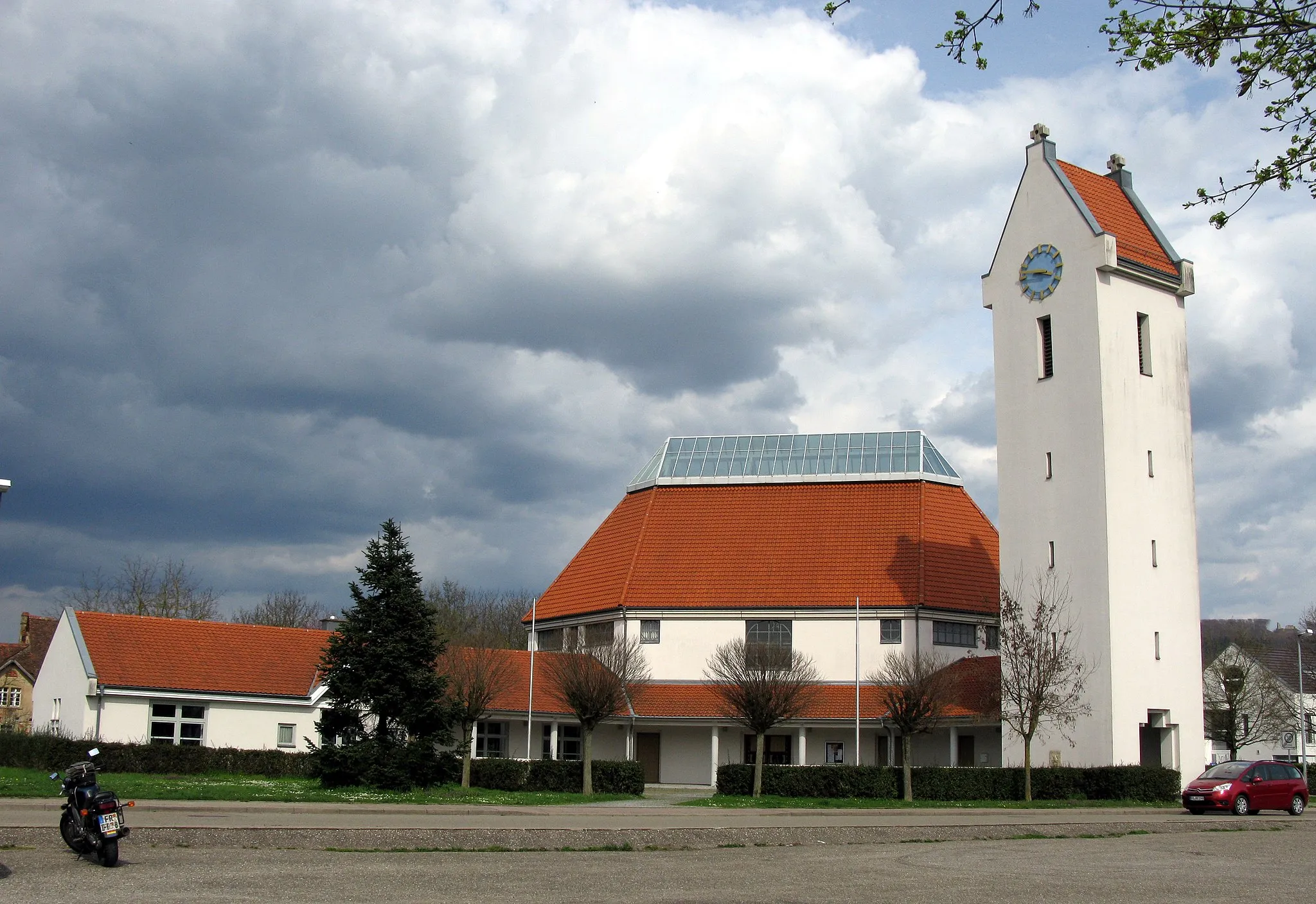 Photo showing: Katholische Kirche St. Blasius in Schallstadt-Wolfenweiler