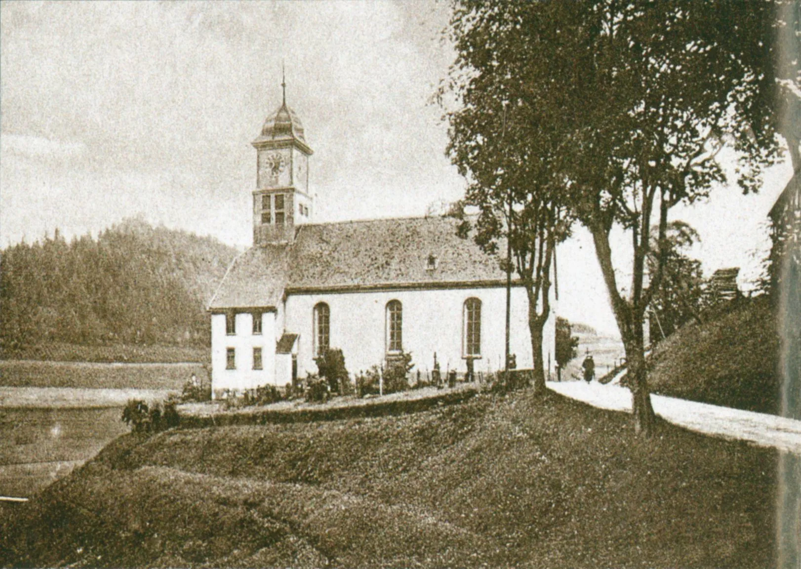 Photo showing: St. Katharina, parish church of Gütenbach, Black Forest, exterior, around a890