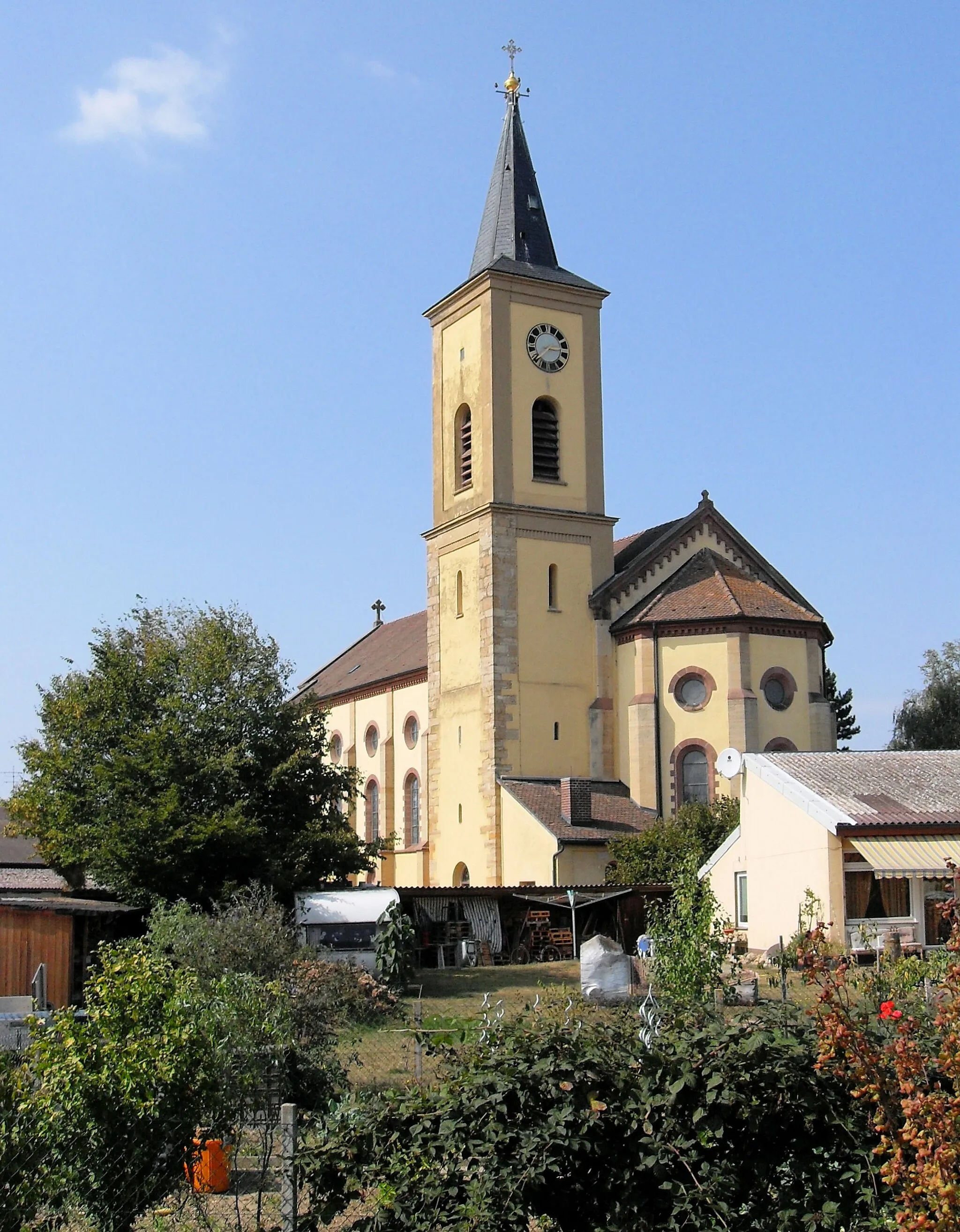 Photo showing: Südostseite der Kirche St. Stephan in Hartheim-Bremgarten