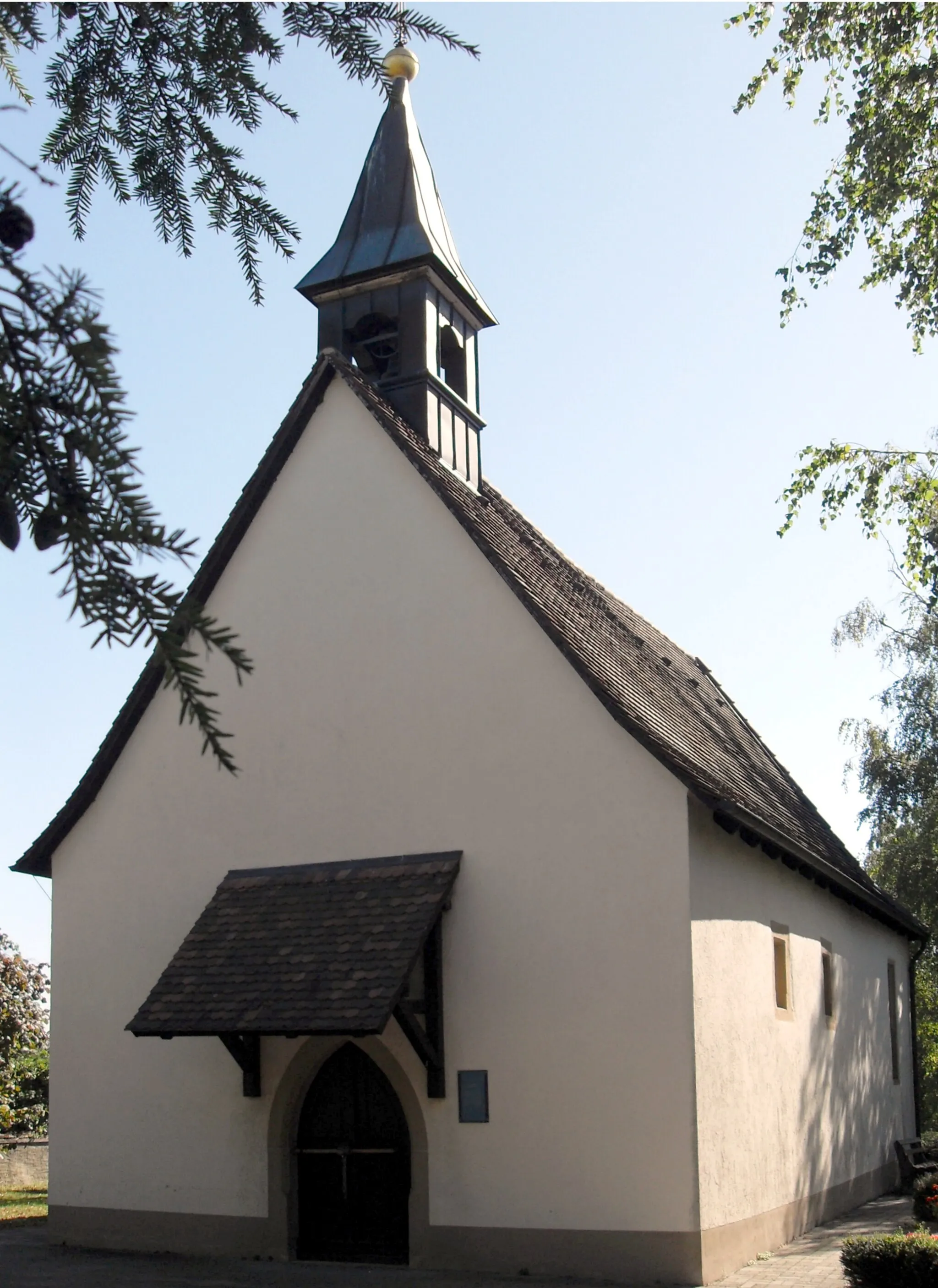 Photo showing: Westseite der St.-Jergen-Kapelle in Dottighofen