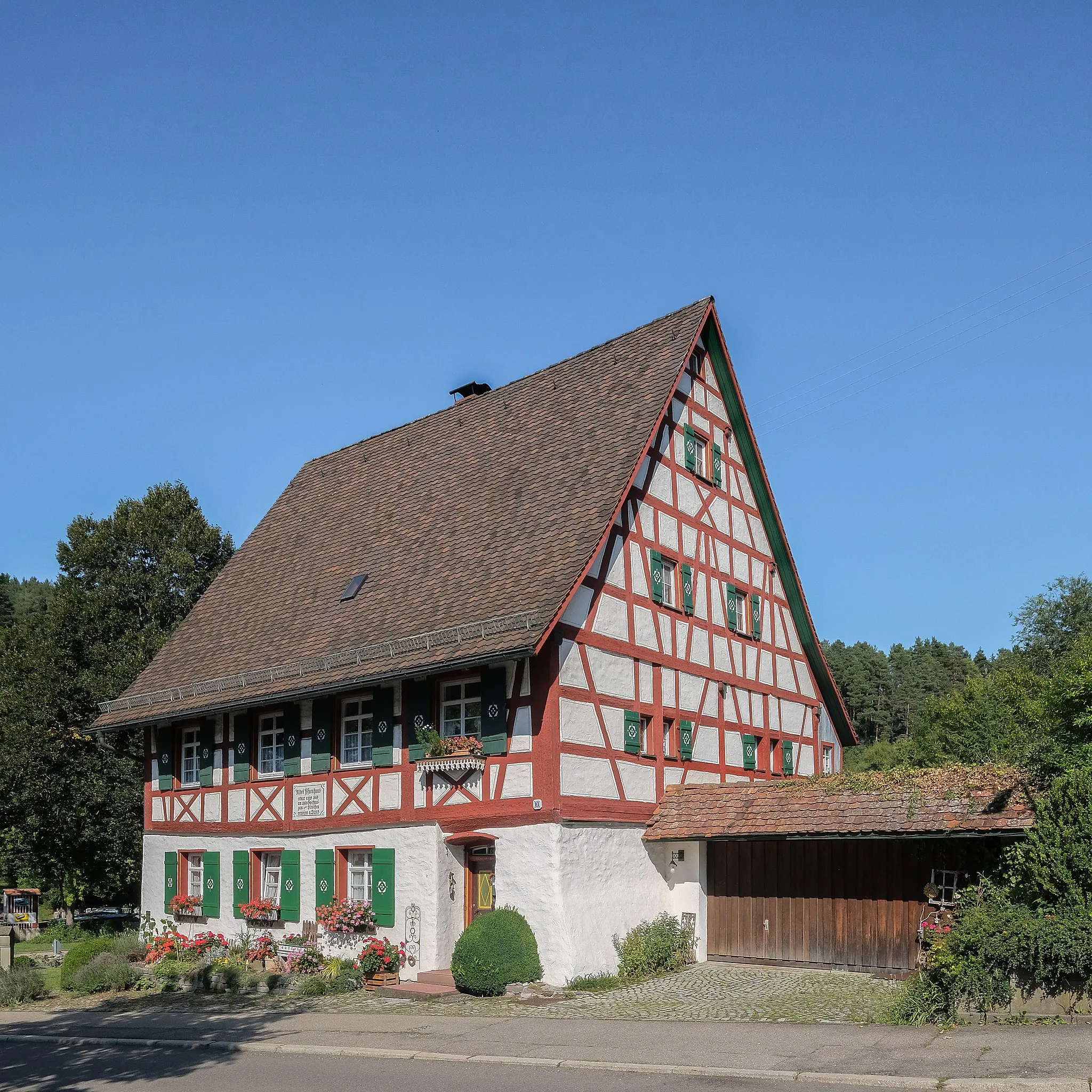 Photo showing: Old rectory, Mühlhausen near Schwenningen, Villingen-Schwenningen, district Schwarzwald-Baar-Kreis, Baden Württemberg, Germany