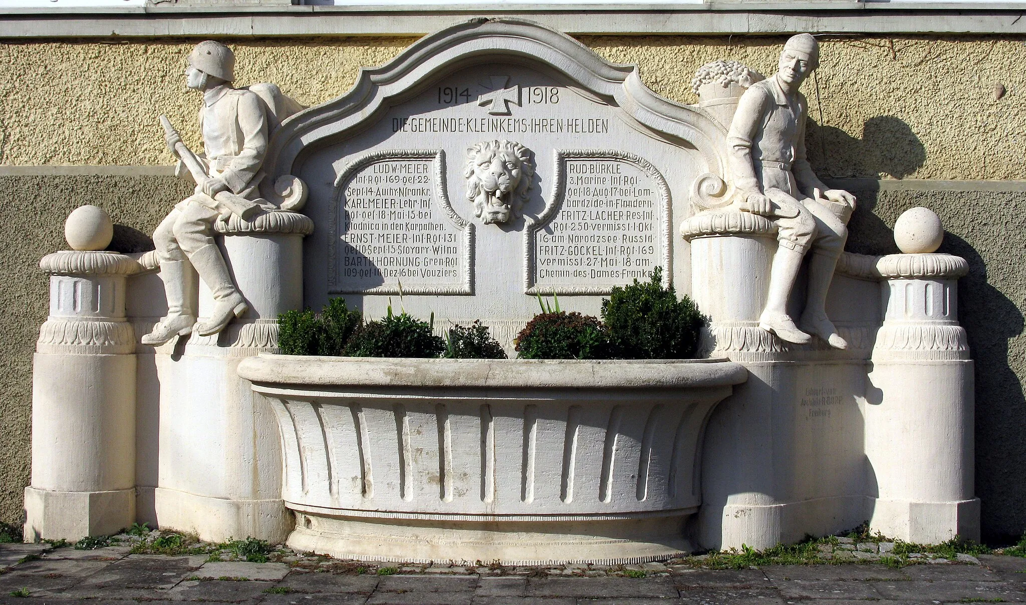 Photo showing: Kriegerdenkmal an der Alten Schule von Kleinkems in Efringen-Kirchen