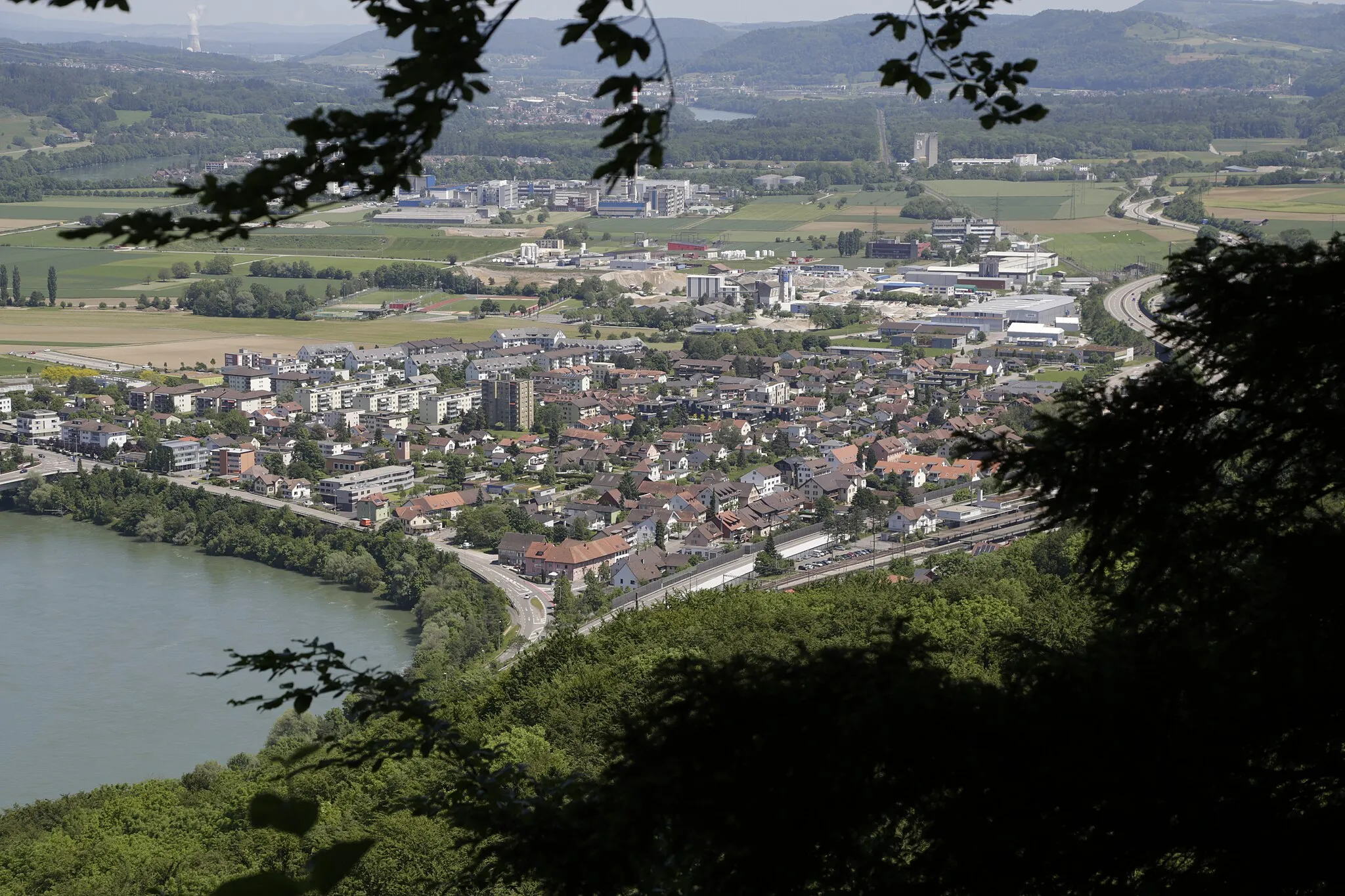 Photo showing: Blick von der Mumpferflue Richtung Nordosten auf Stein.