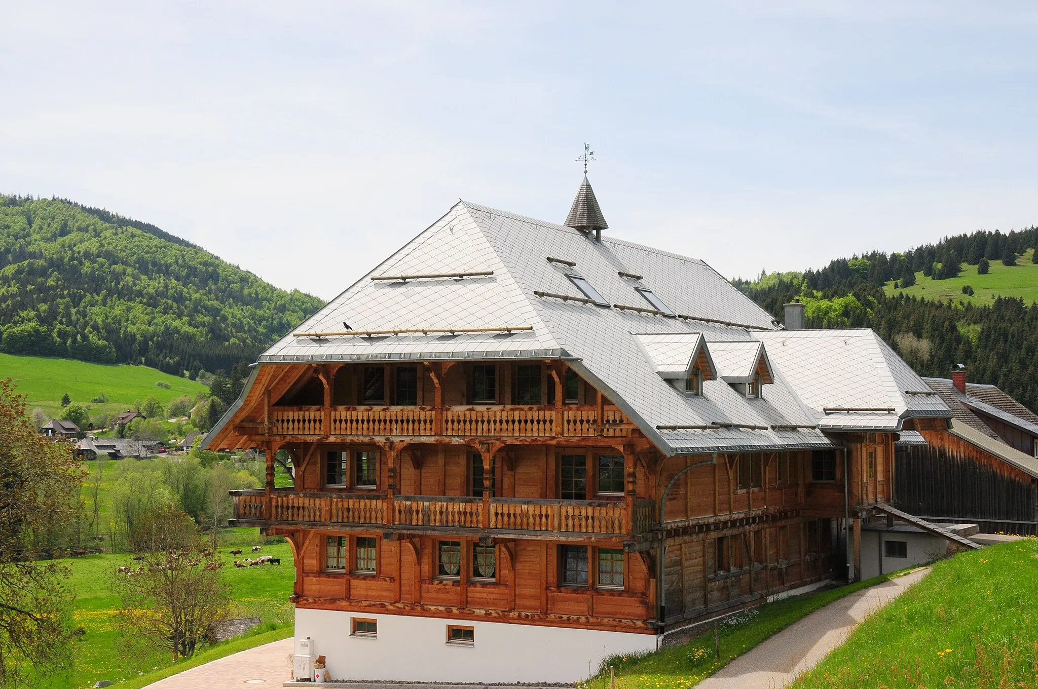 Photo showing: Lovely traditional Schwarzwald house near Bernau