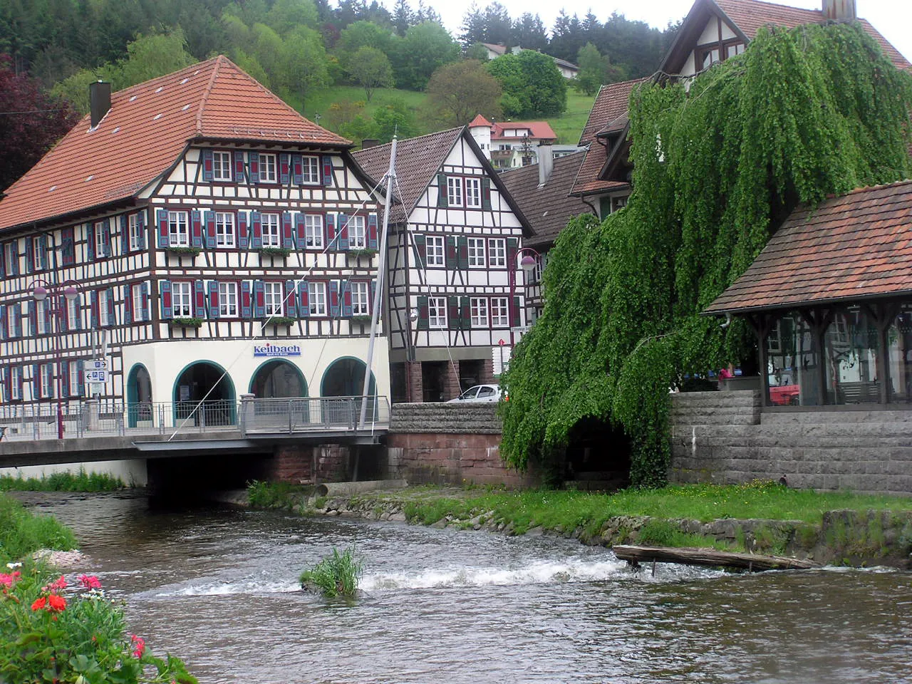 Photo showing: *Stadtbrücke über die Schiltach im Ort Schiltach