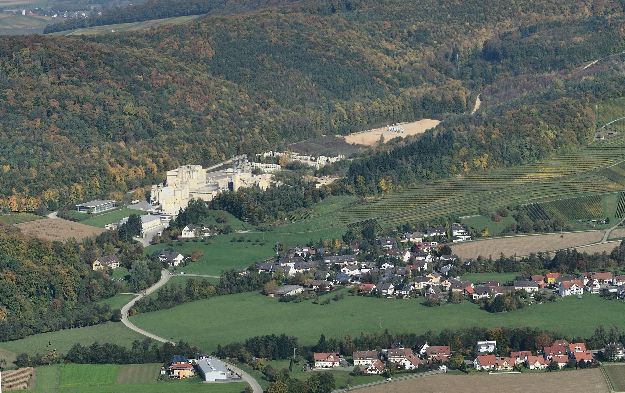 Photo showing: Aerial view at Bollschweil and lime works