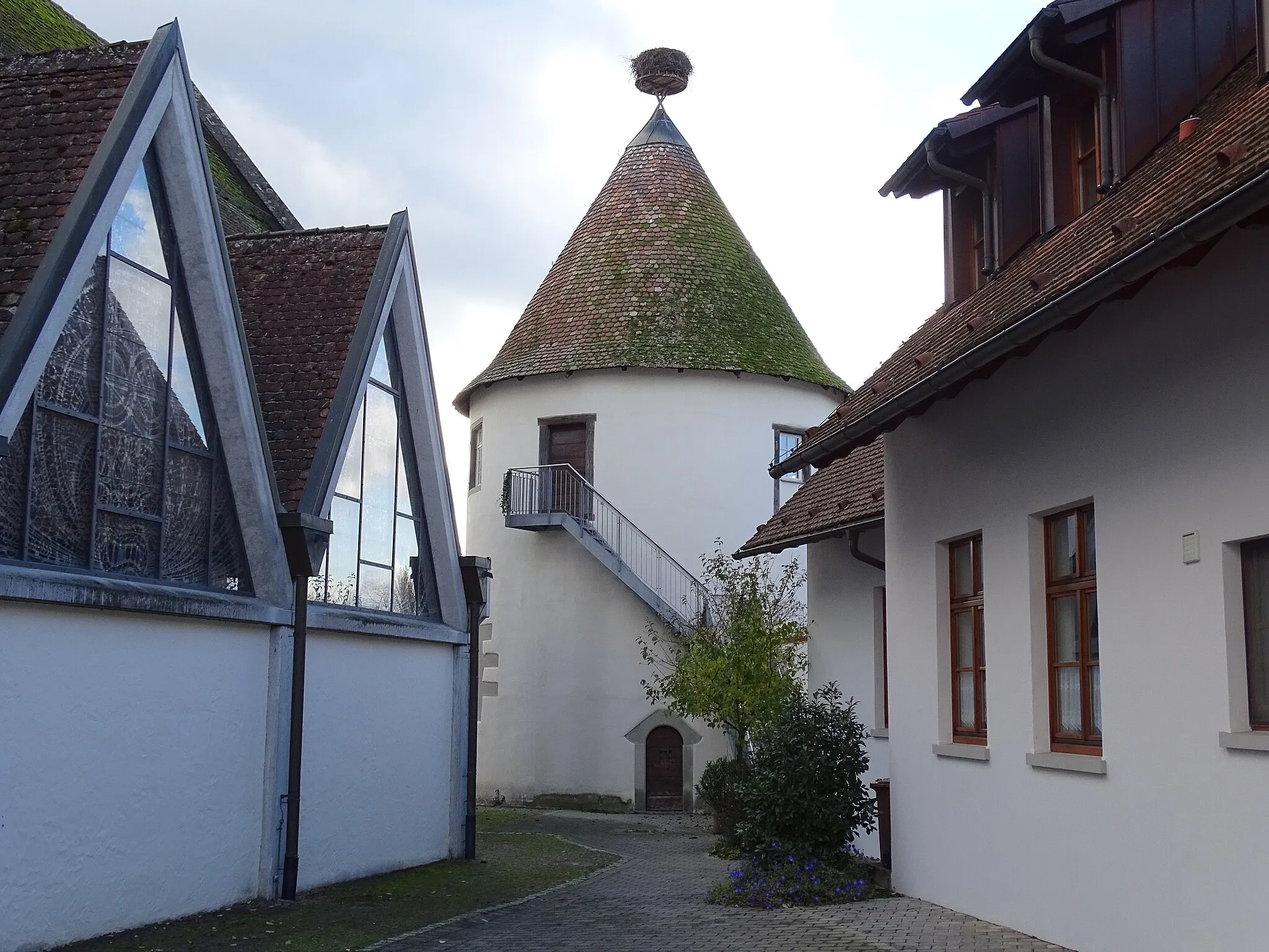 Photo showing: Bodensee, Bohlingen, Burg, Rundturm,