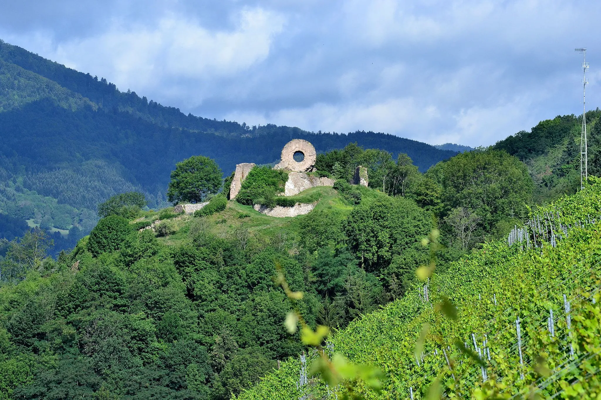 Photo showing: ruines de l'Engelbourg à Thann, Alsace, France