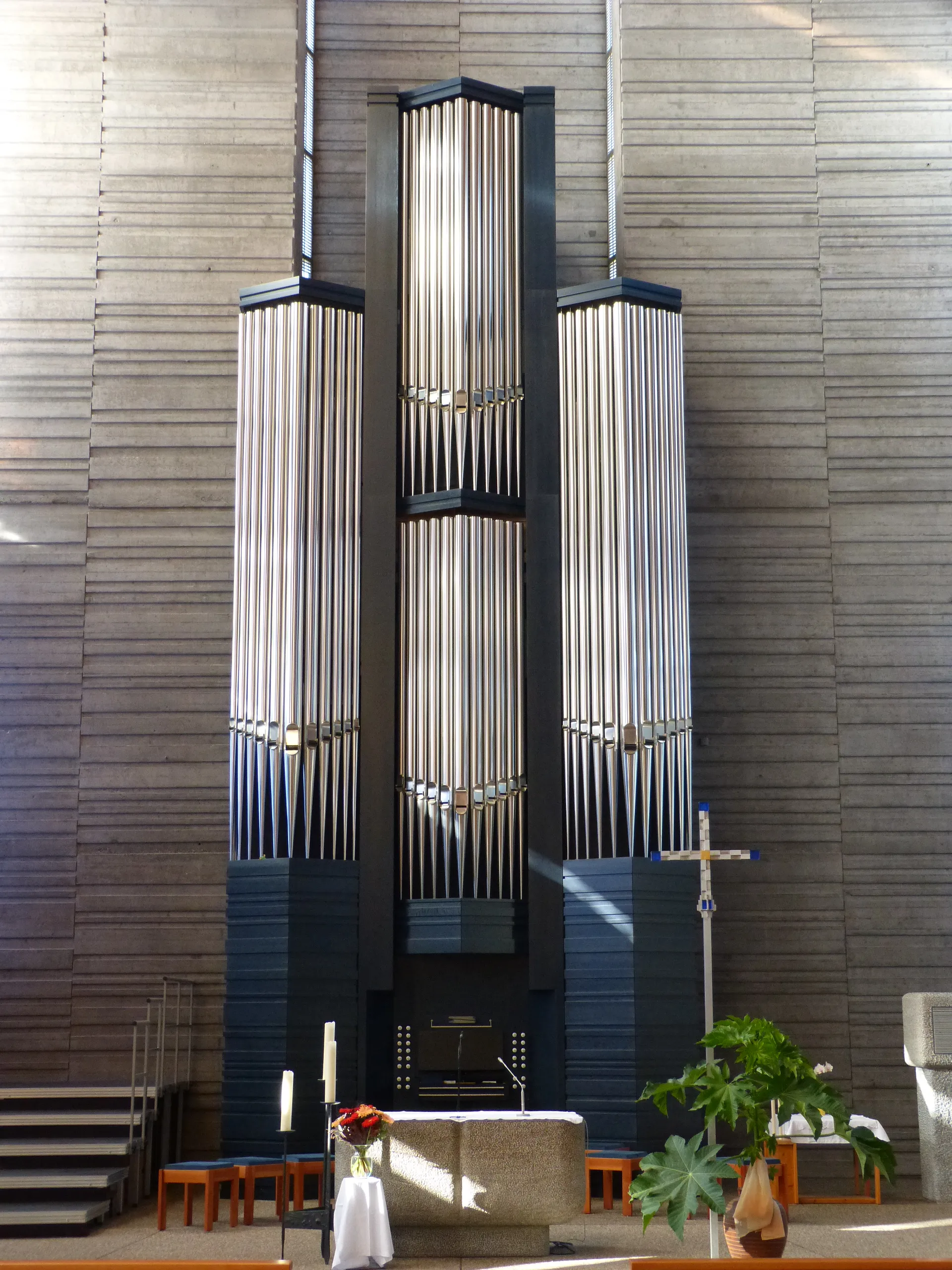 Photo showing: Die neue Orgel von 2012.
