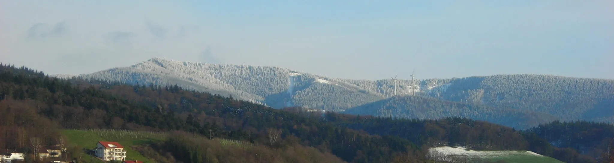 Photo showing: The Schauinsland, view from Freiburg (Germany)