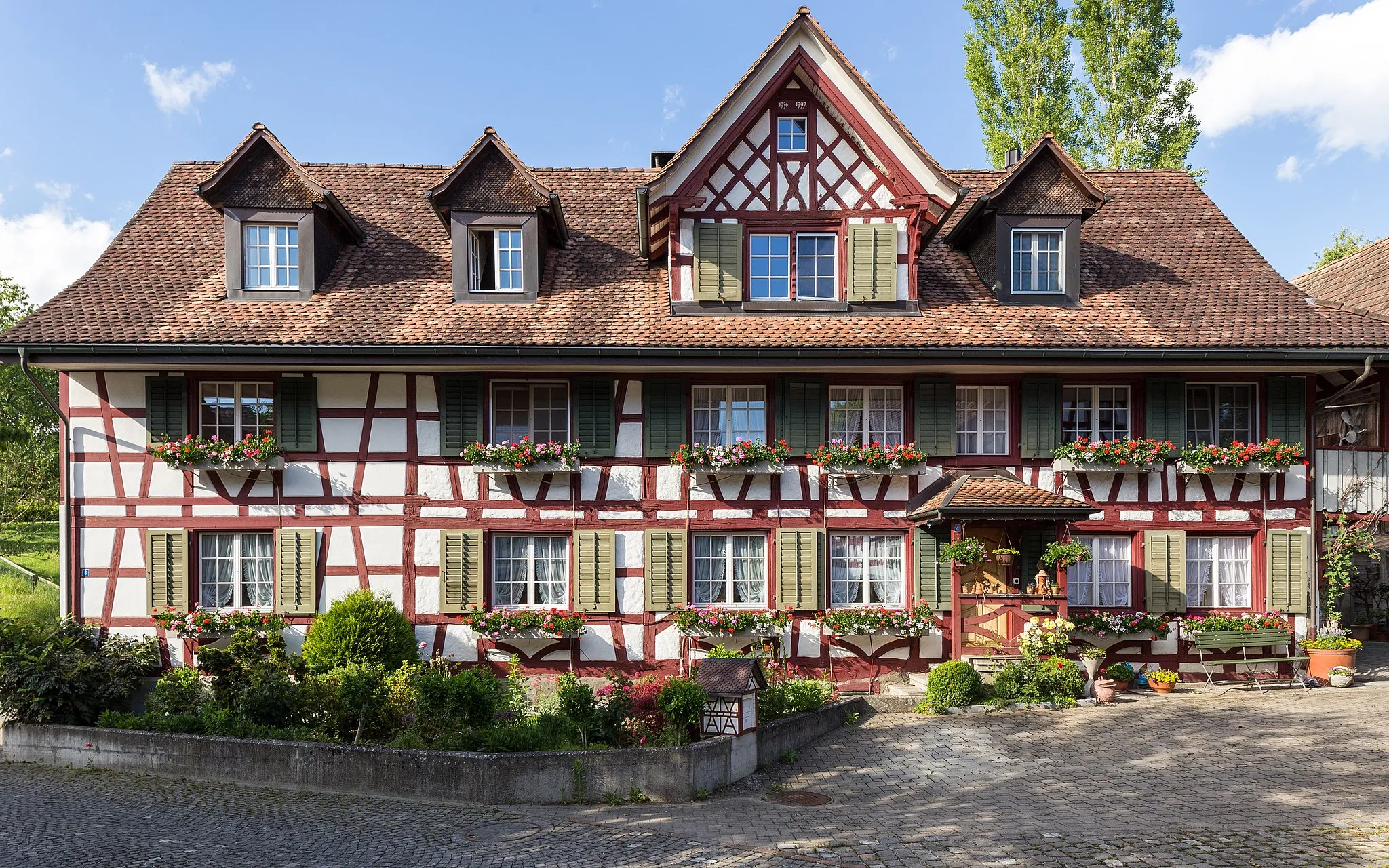 Photo showing: Bauernhaus Dorf 4-6, Ottoberg TG (18./19. Jahrhundert)