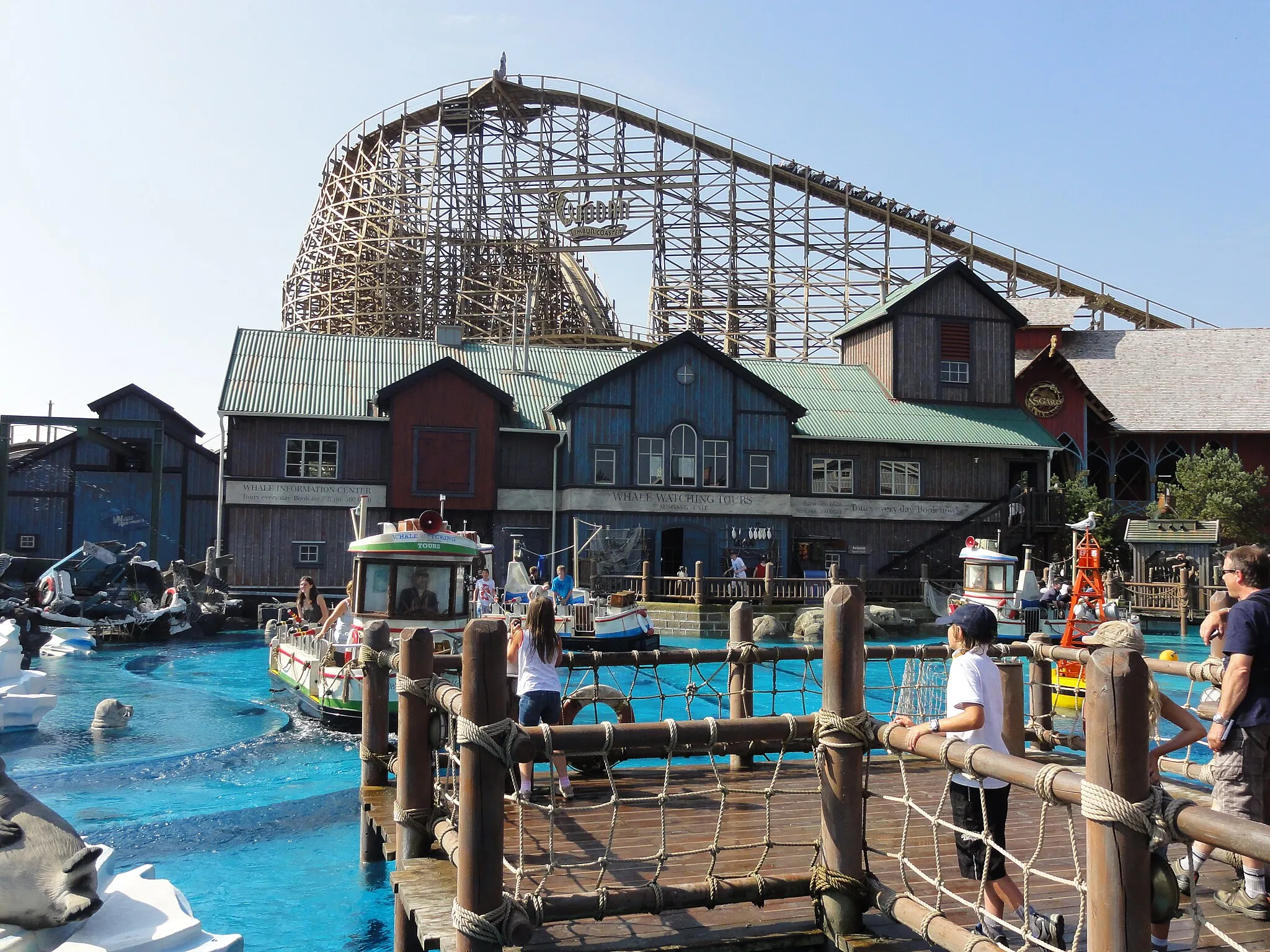 Photo showing: Whale Adventures Splash Tours & 'Wodan Timbur Coaster, Europa-Park, Rust, Baden-Württemberg, Germany.