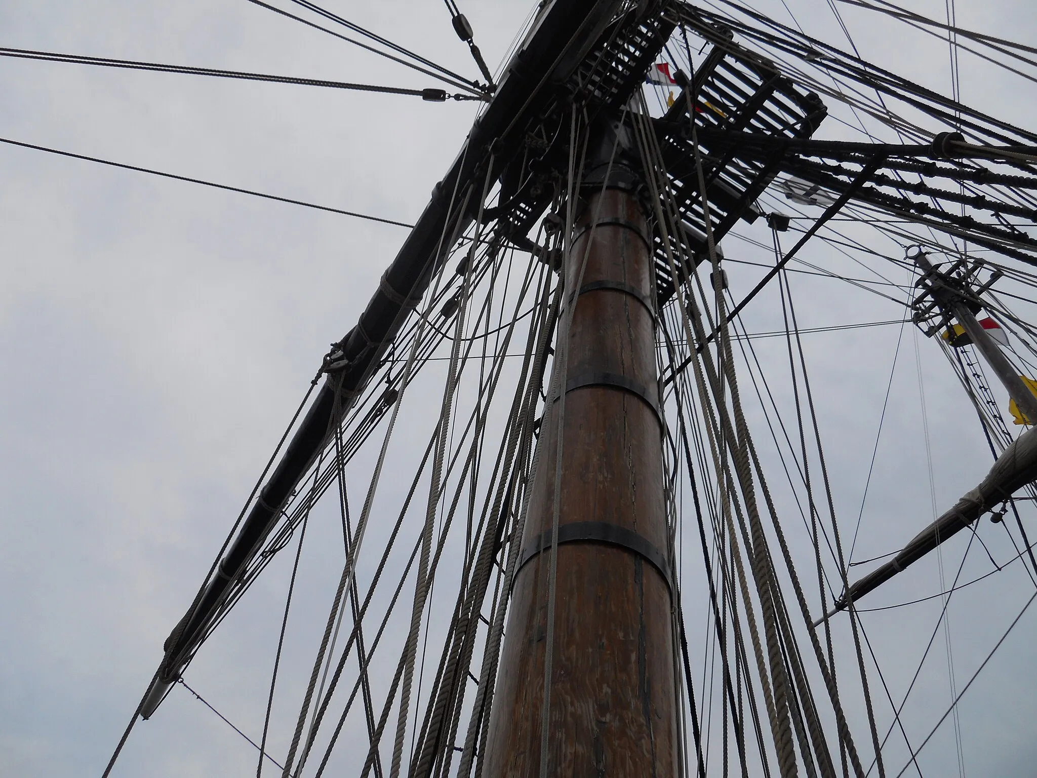 Photo showing: Crow's nest