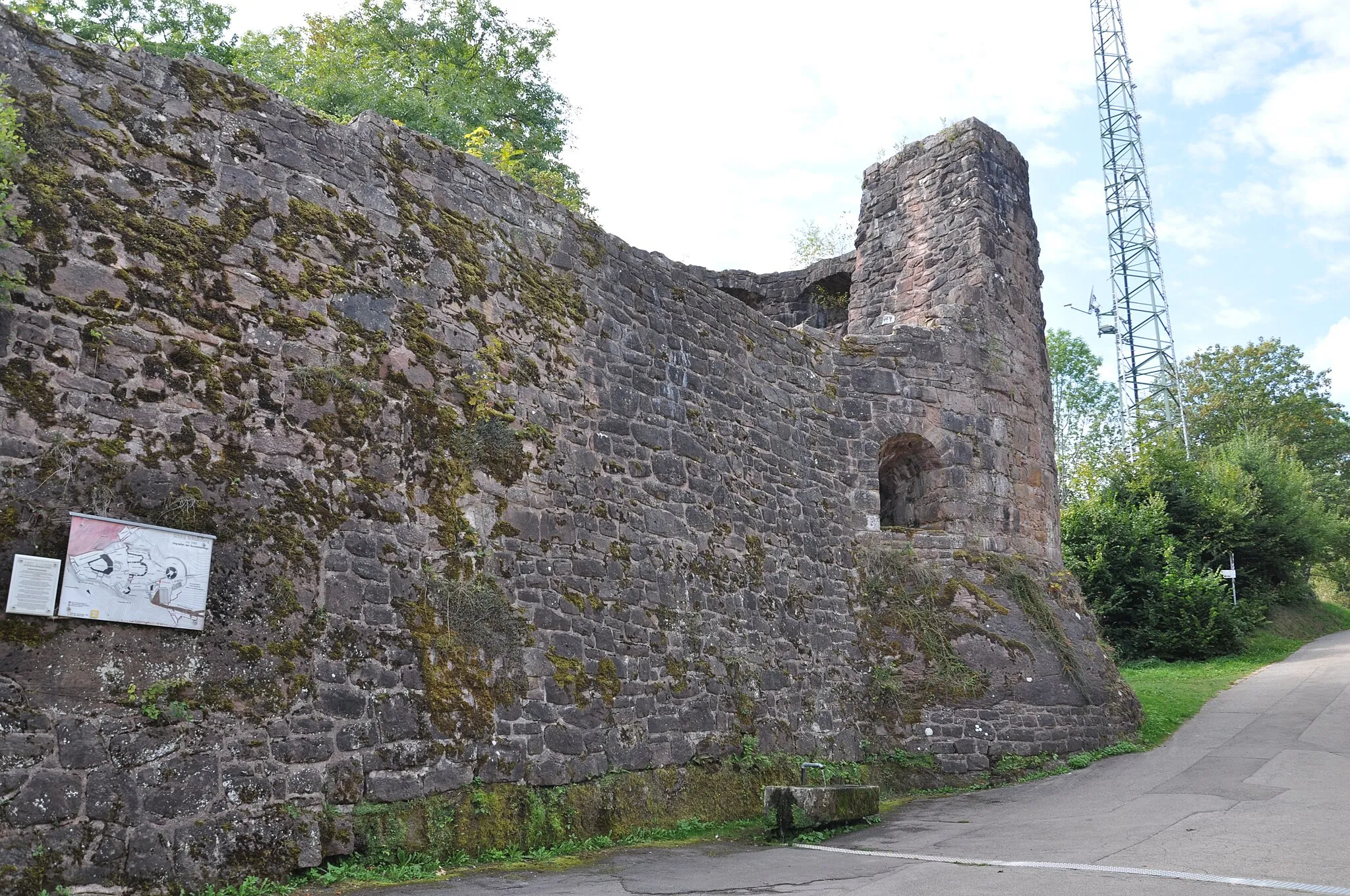 Photo showing: Burgruine Hohenschramberg