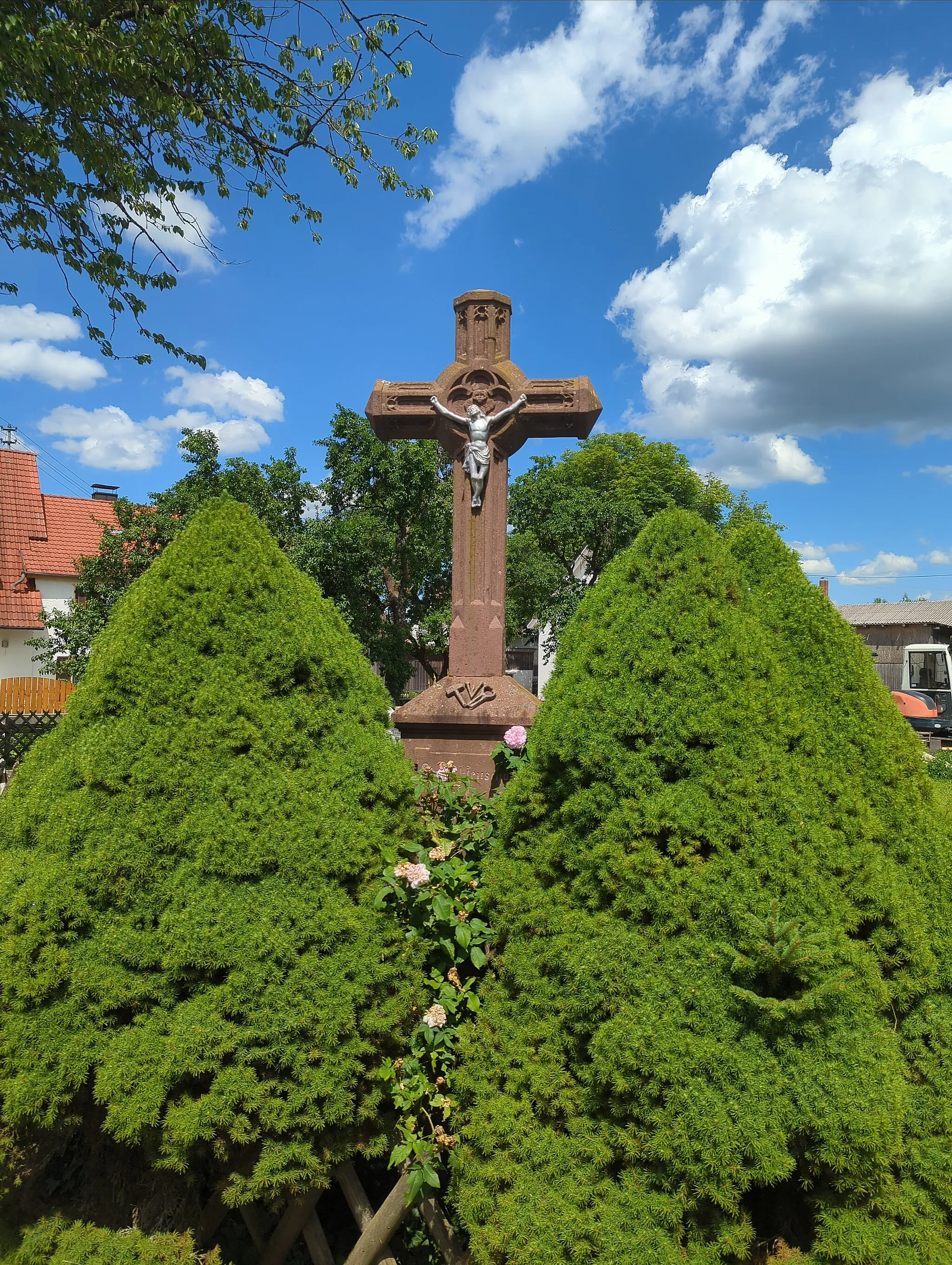 Photo showing: Hochemmingen Wegekreuz