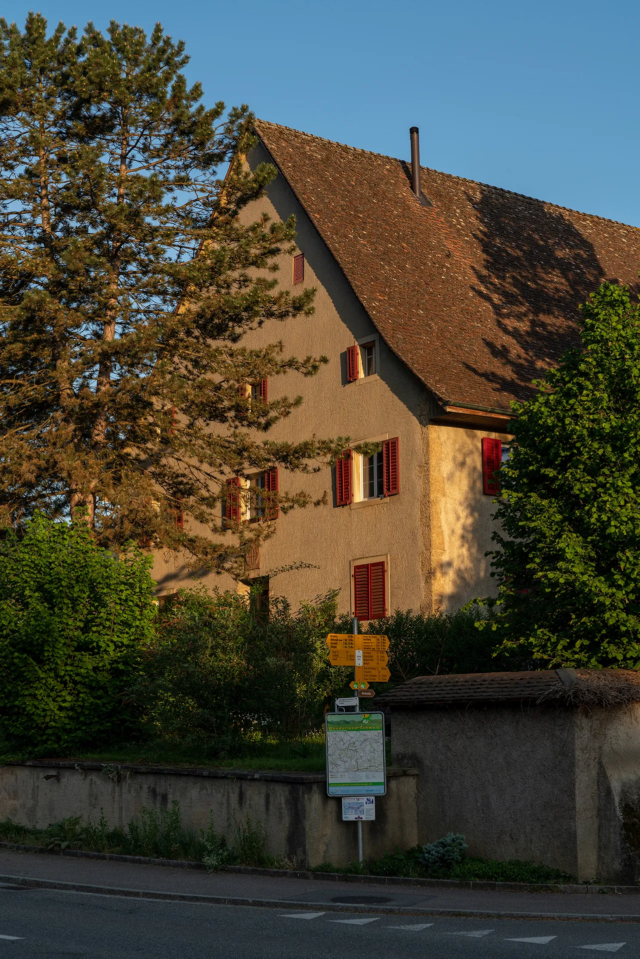 Photo showing: Katholisches Pfarrhaus (1741/42) in Wittnau (AG)