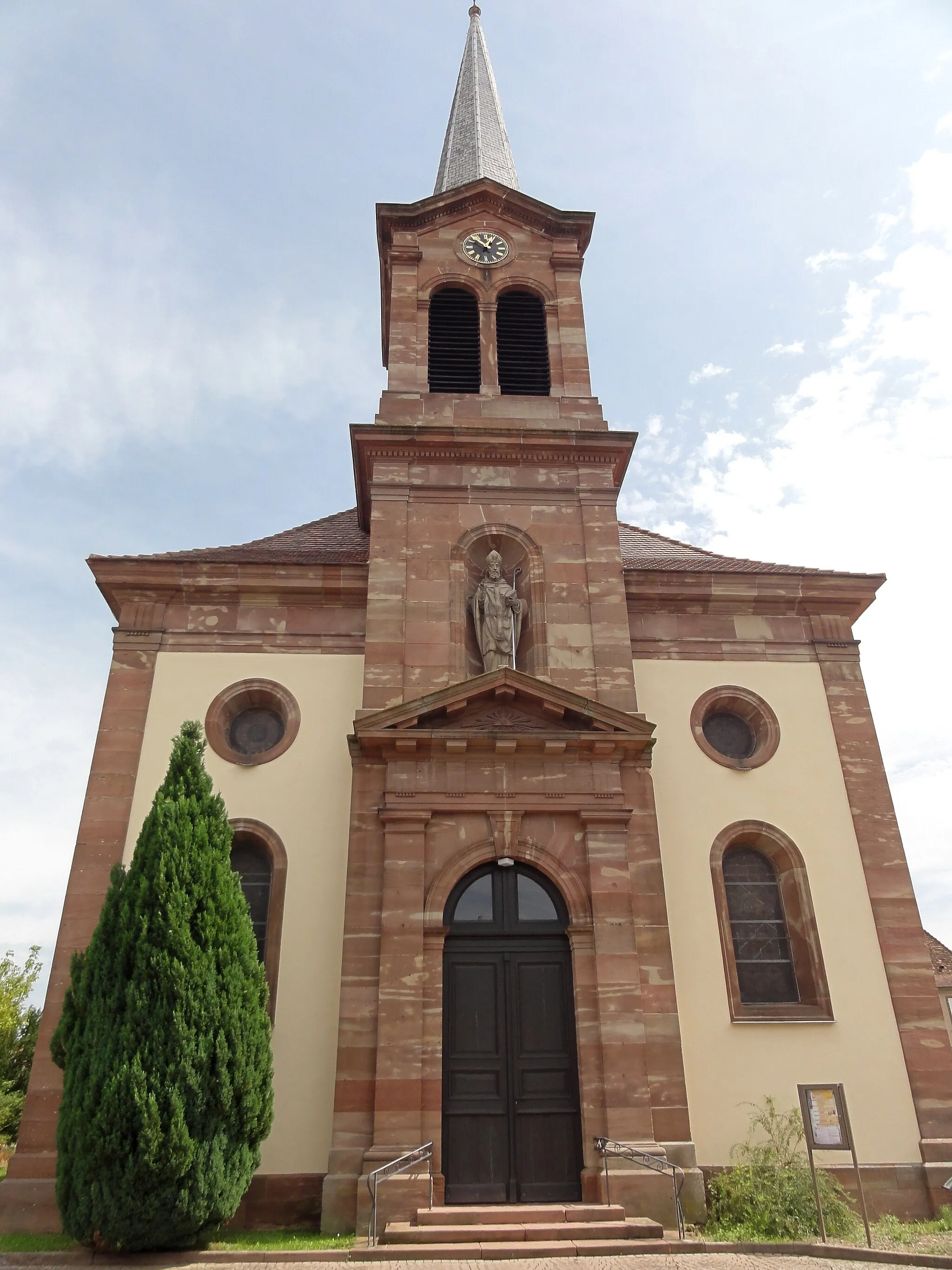 Photo showing: This building is inscrit au titre des monuments historiques de la France. It is indexed in the base Mérimée, a database of architectural heritage maintained by the French Ministry of Culture, under the references PA00084761 and IA00023630 .