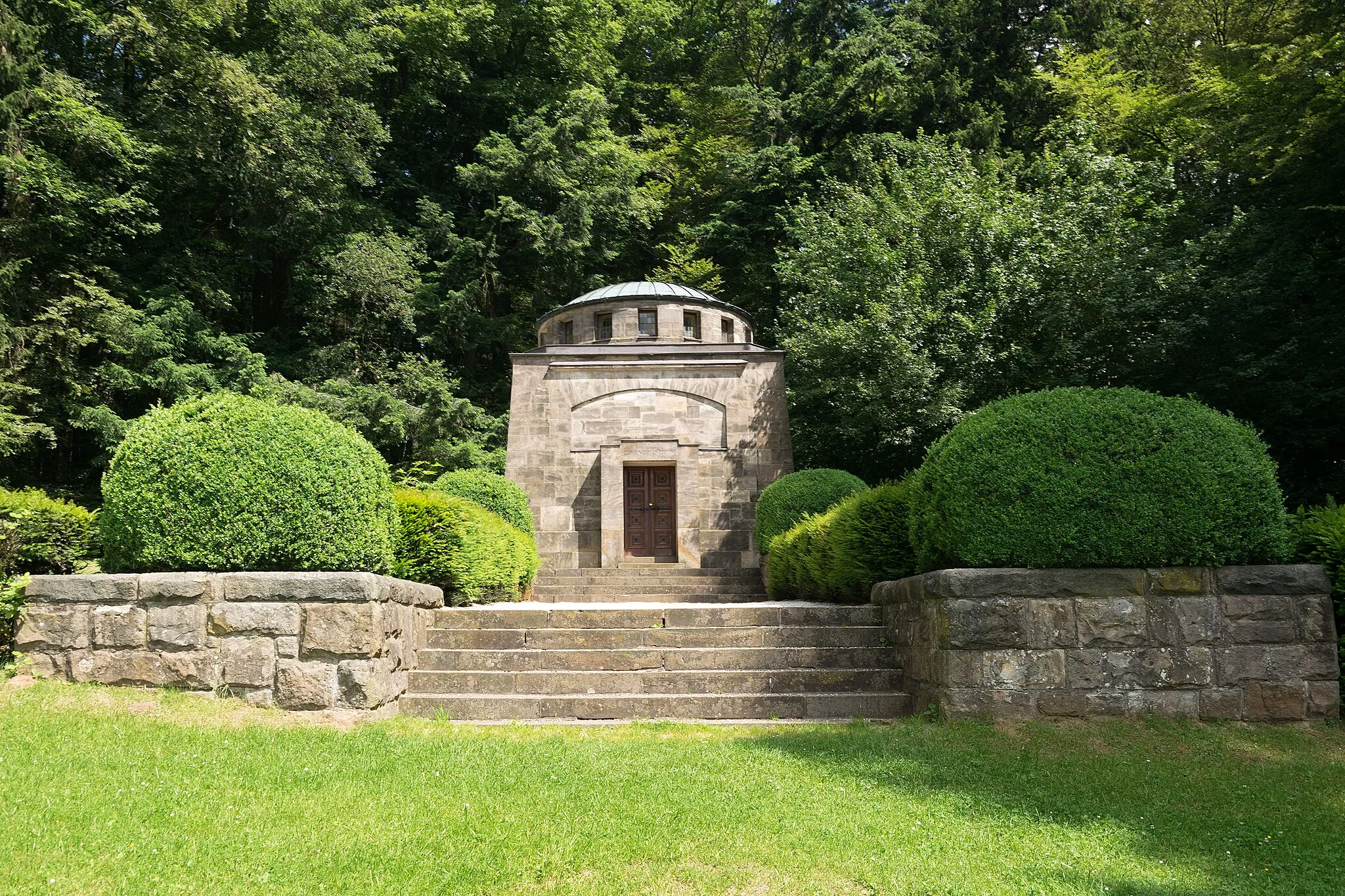 Photo showing: Das Behring-Mausoleum ("Mausoleum Elsenhöhe") in Marbach (Marburg)