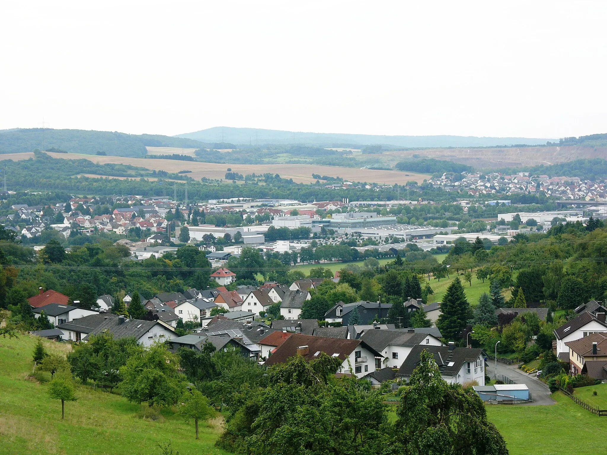 Photo showing: Blick oberhalb von Klein-Altenstädten über die Aßlarer Kernstadt