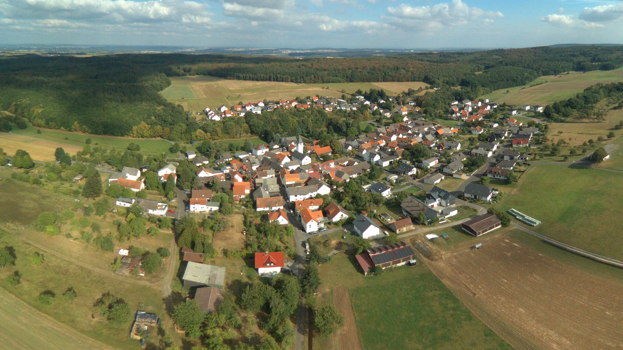 Photo showing: Vollnkirchen von Westen gesehen. Bild in Mercator-Projektion.