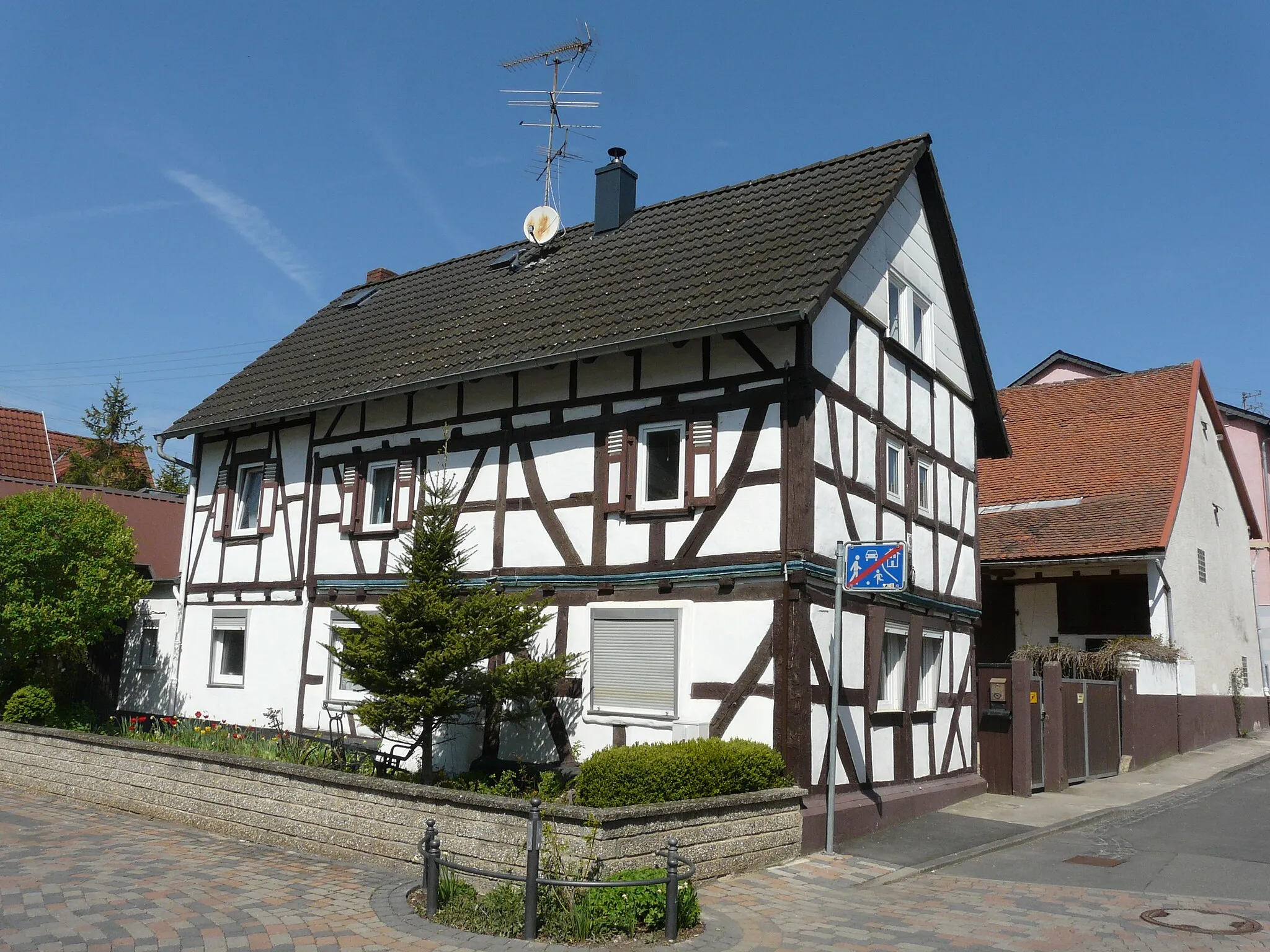 Photo showing: Fachwerkhaus in Wetzlar-Garbenheim, Backhausstraße 1