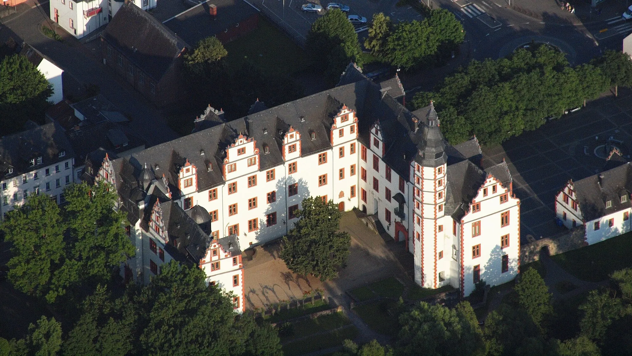 Photo showing: Schloss Hadamar: Luftaufnahme