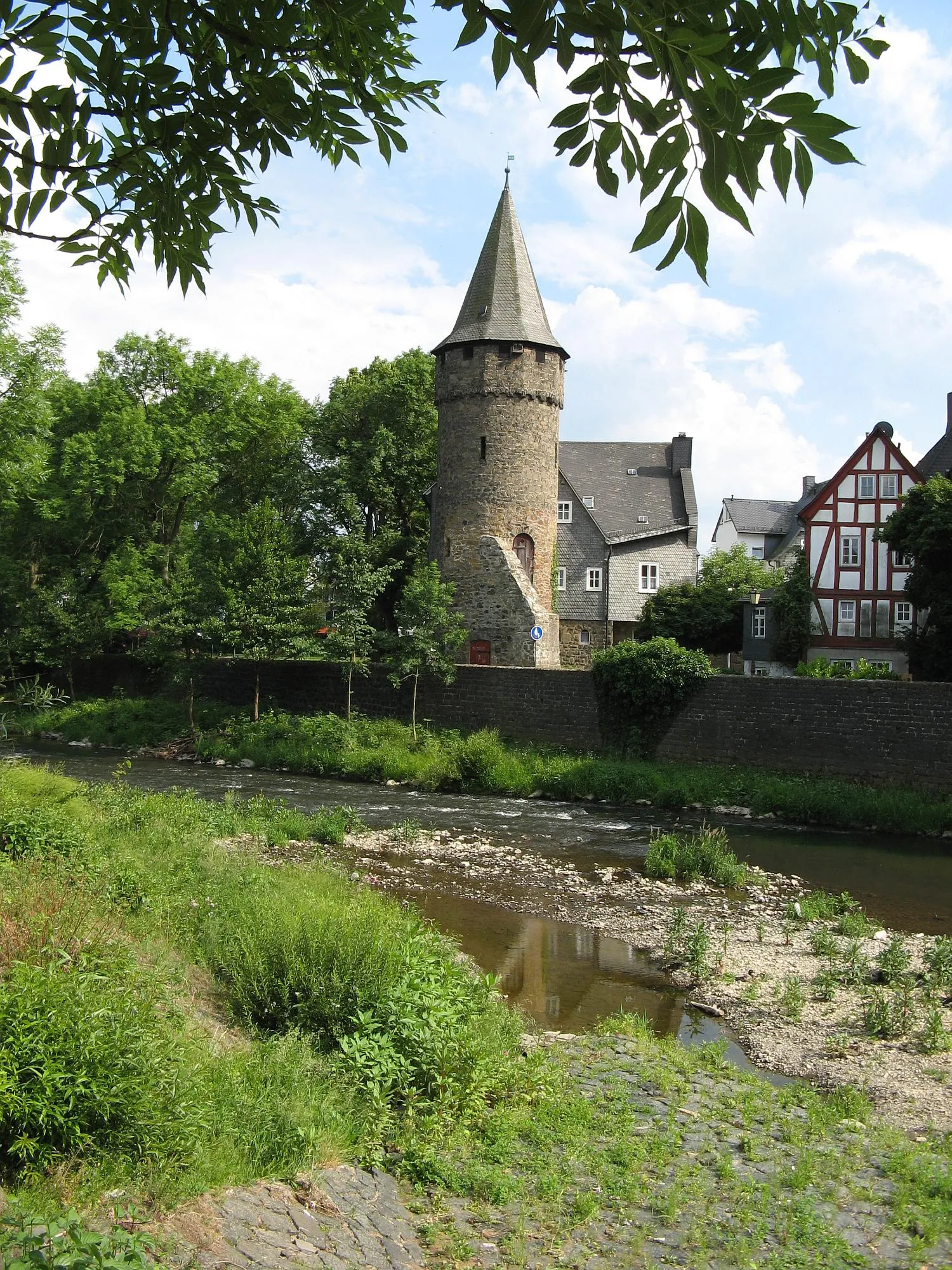 Photo showing: Der Dillturm der ehemaligen Herborner Stadtmauer