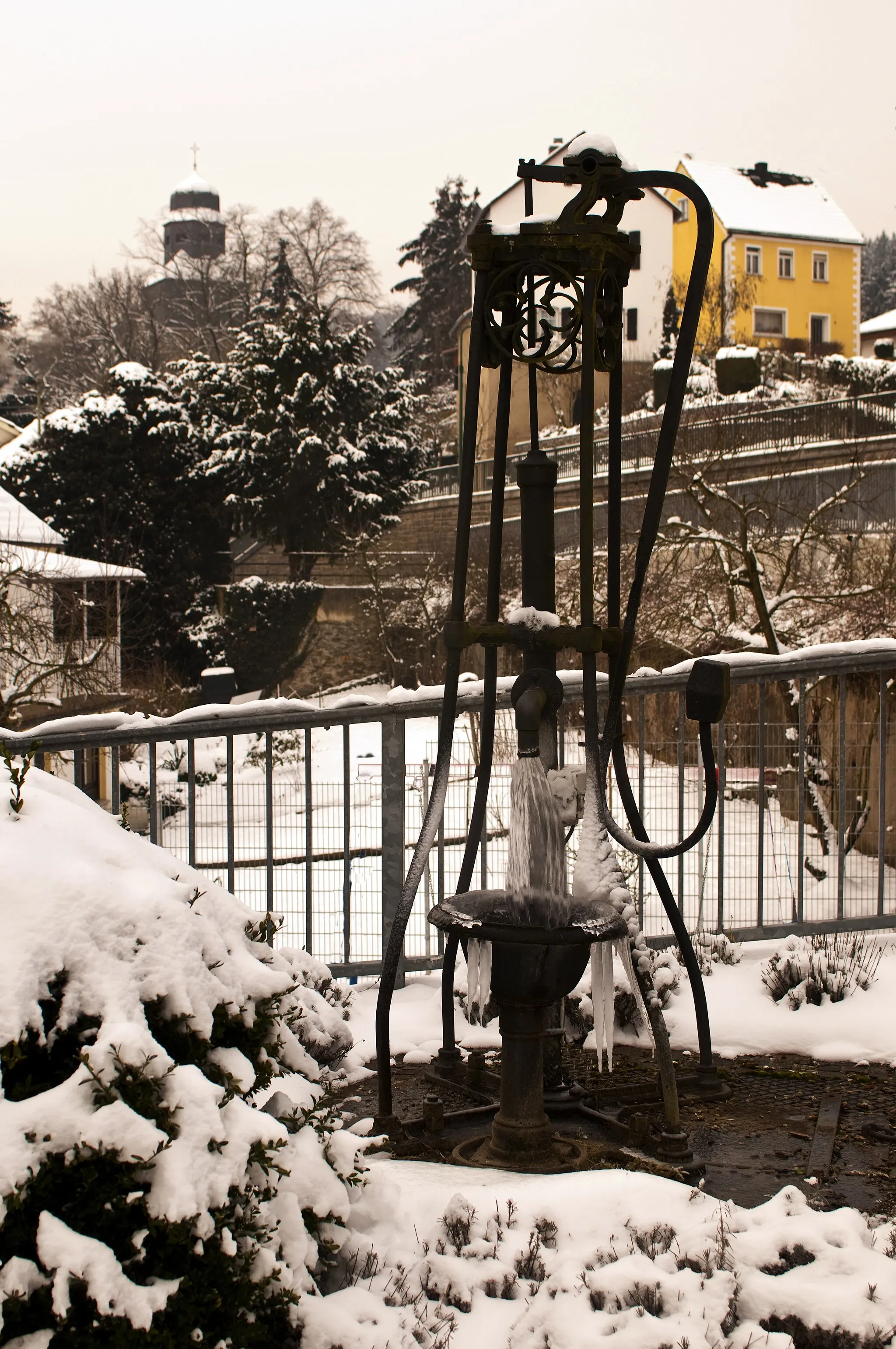 Photo showing: Dorfbrunnen in Wasenbach