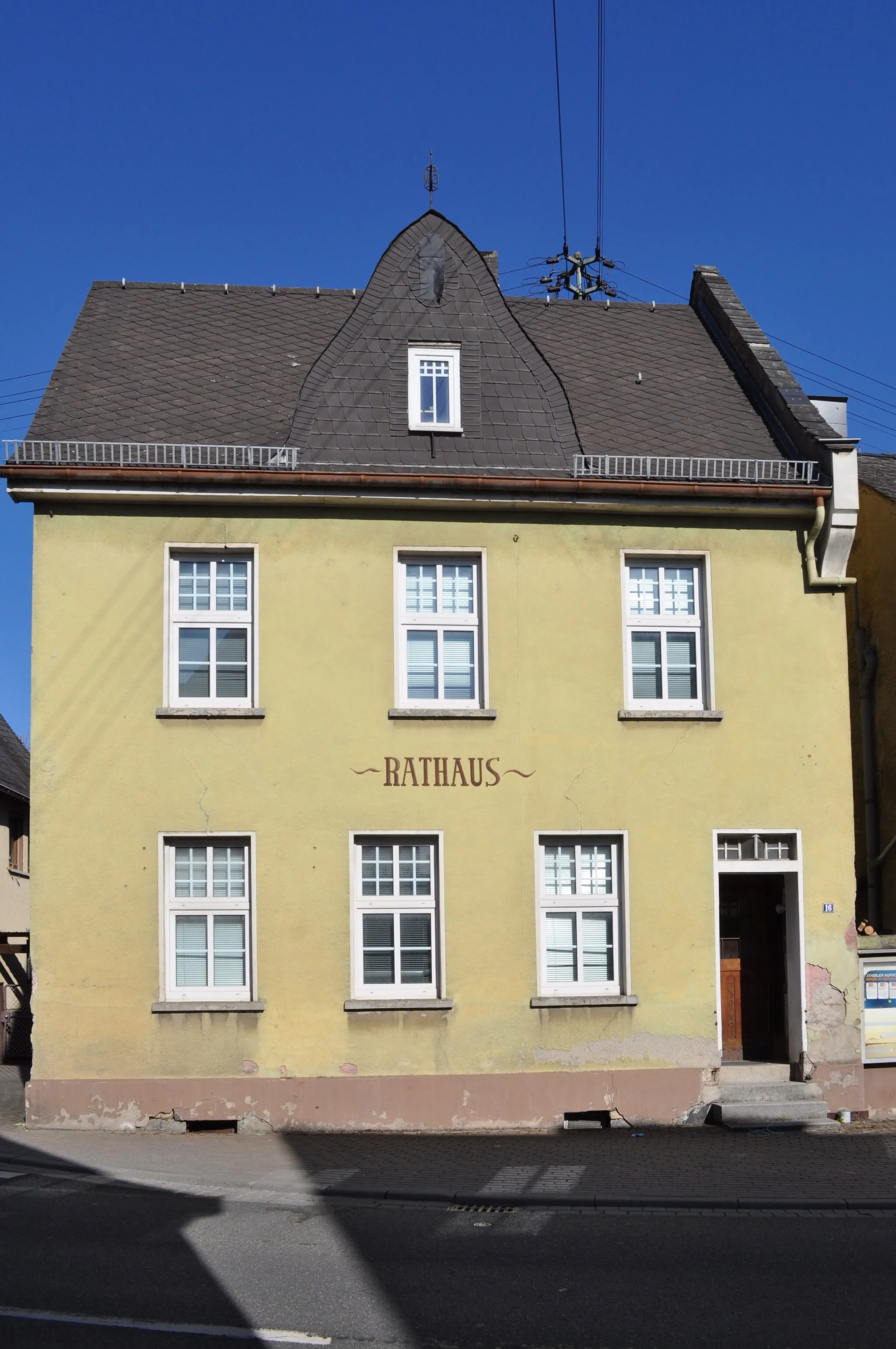 Photo showing: Rathaus von Flacht