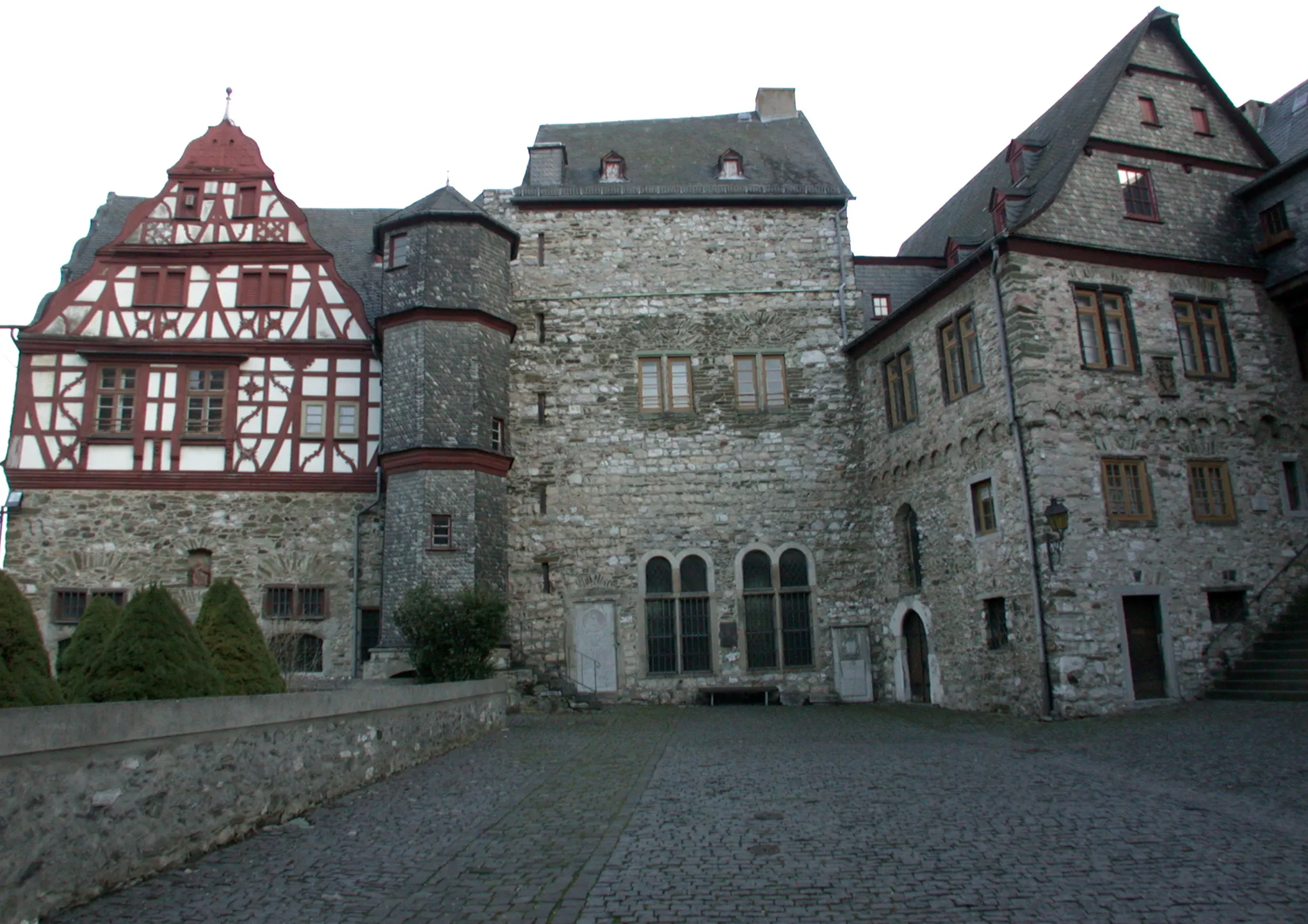 Photo showing: This is a picture of the Hessian Kulturdenkmal (cultural monument) with the ID