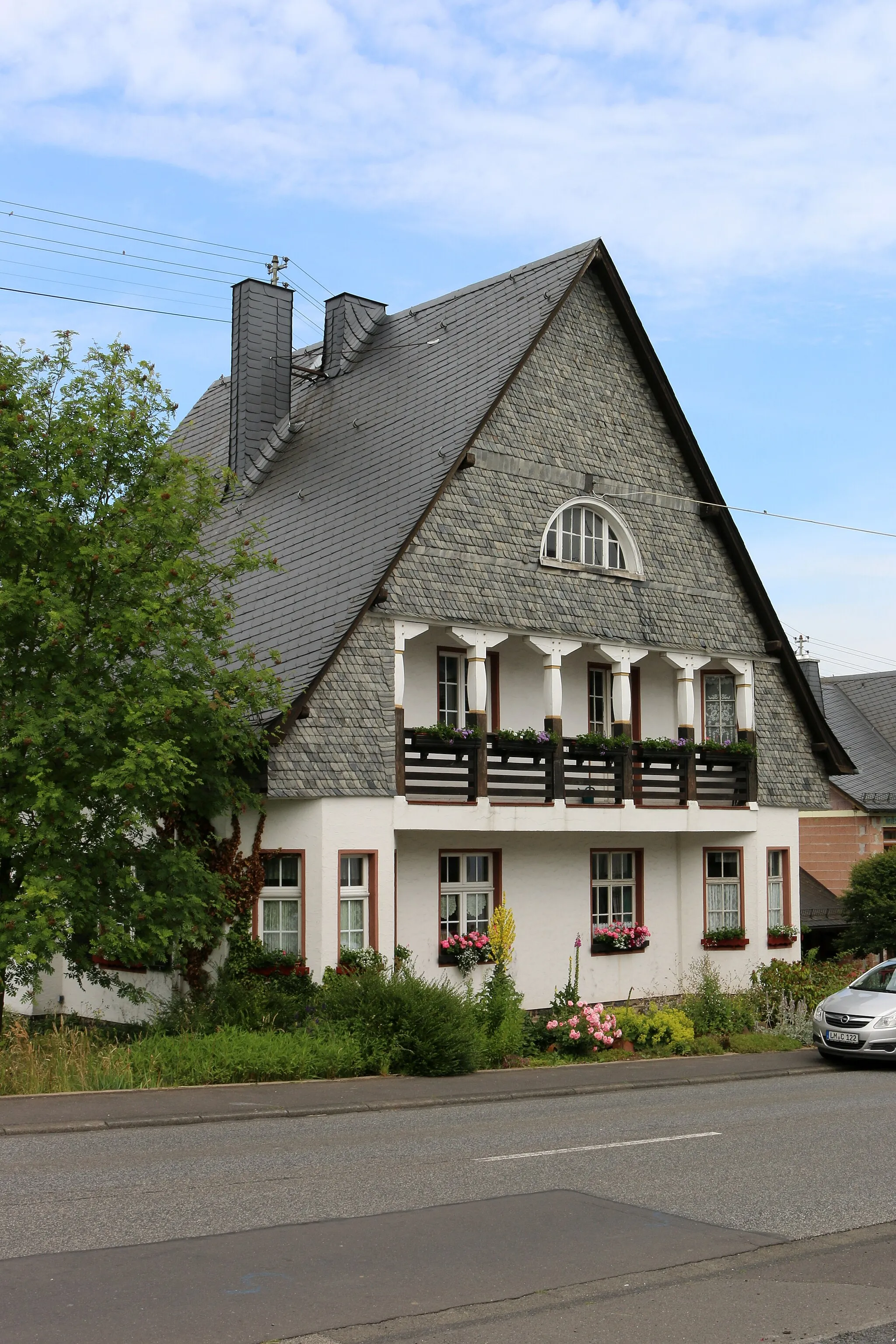 Photo showing: Neunkirchen, Westerwaldkreis: Wohnhaus Hauptstraße 13