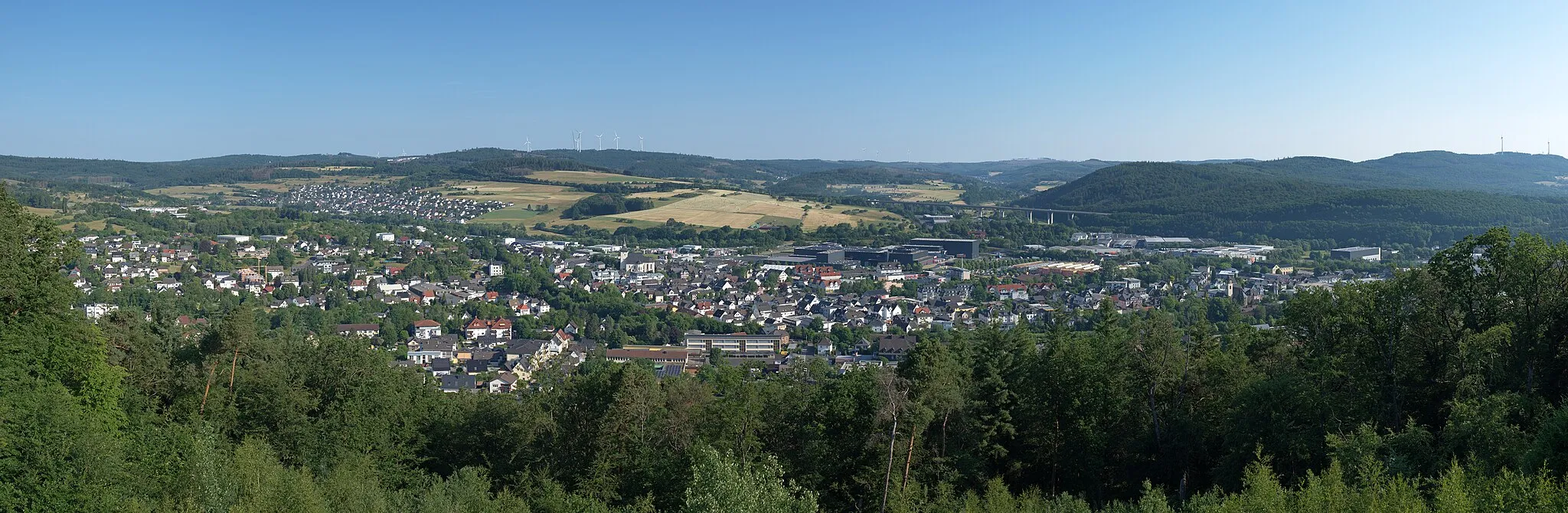 Photo showing: Panoramic view of Haiger from the Eduardstower