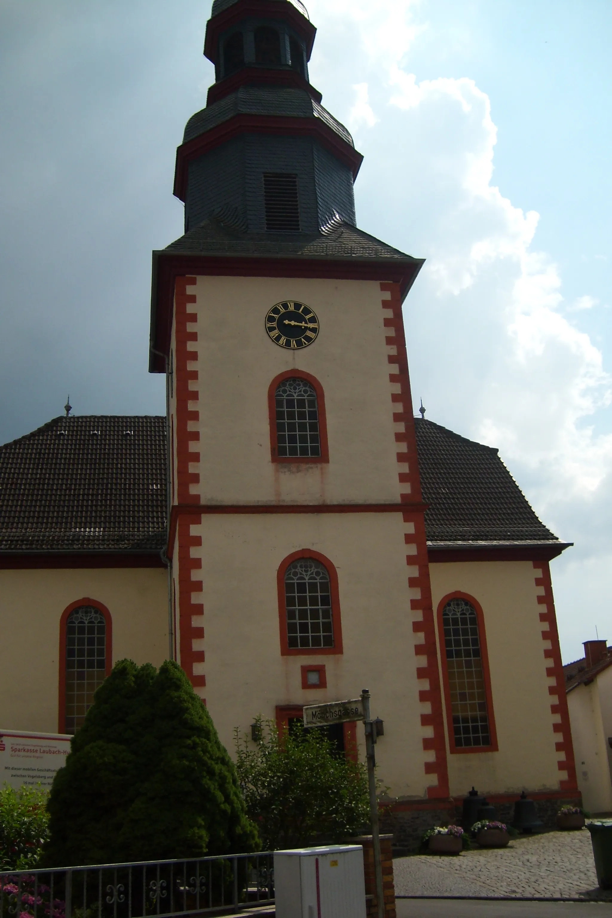 Photo showing: Ruppertsburg, a rural district of Laubach in Hesse - the church.